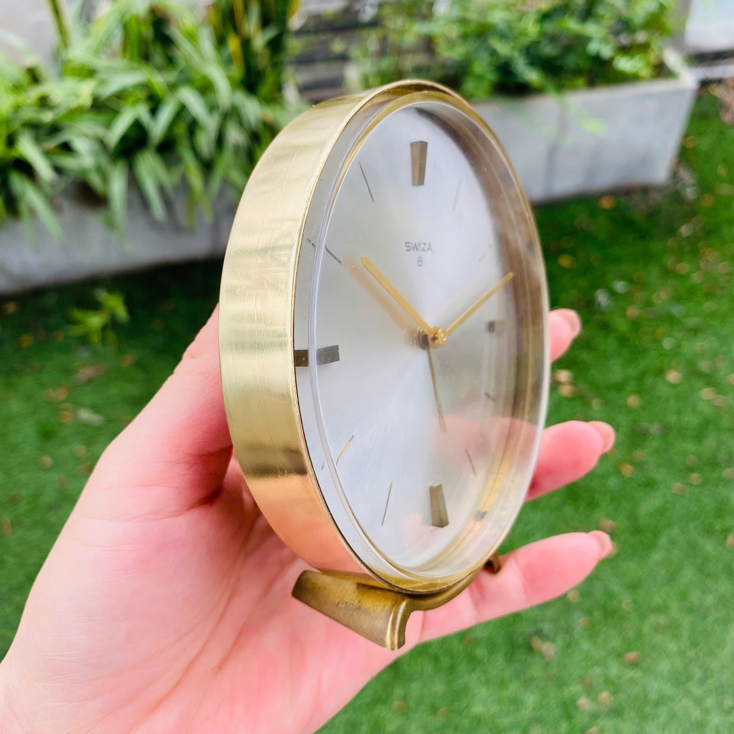 Đồng hồ báo thức Swiza Thụy Sĩ cót tuần
