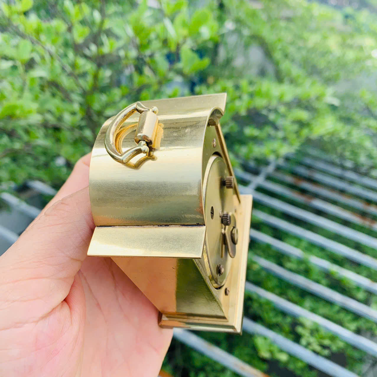 Đồng hồ báo thức Swiza cót tuần