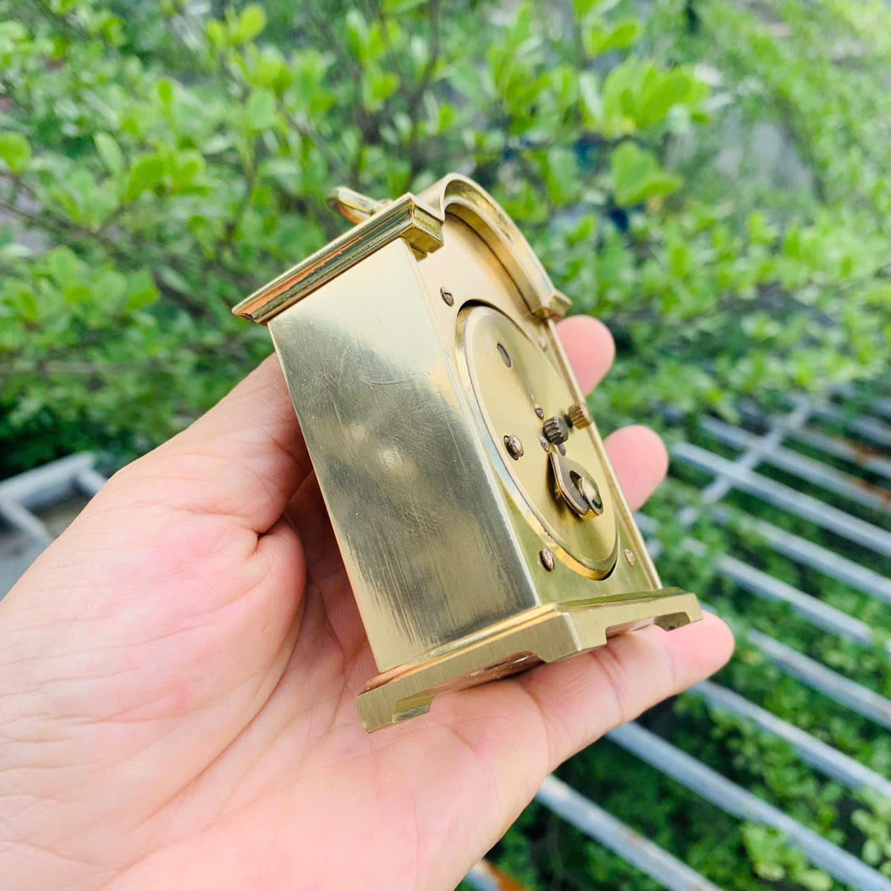 Đồng hồ báo thức Swiza cót tuần