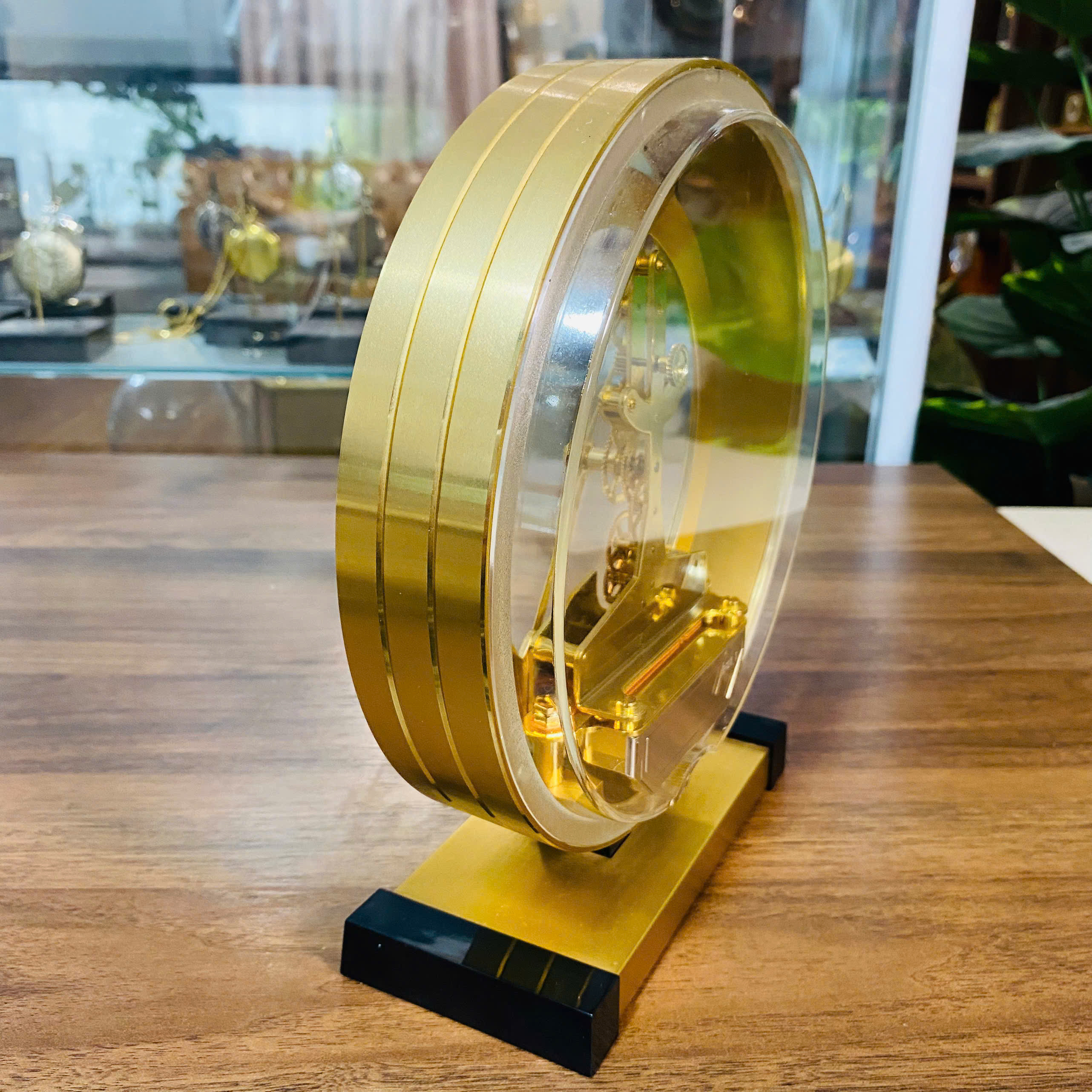 Đồng hồ để bàn Citizen lộ cơ độc đáo