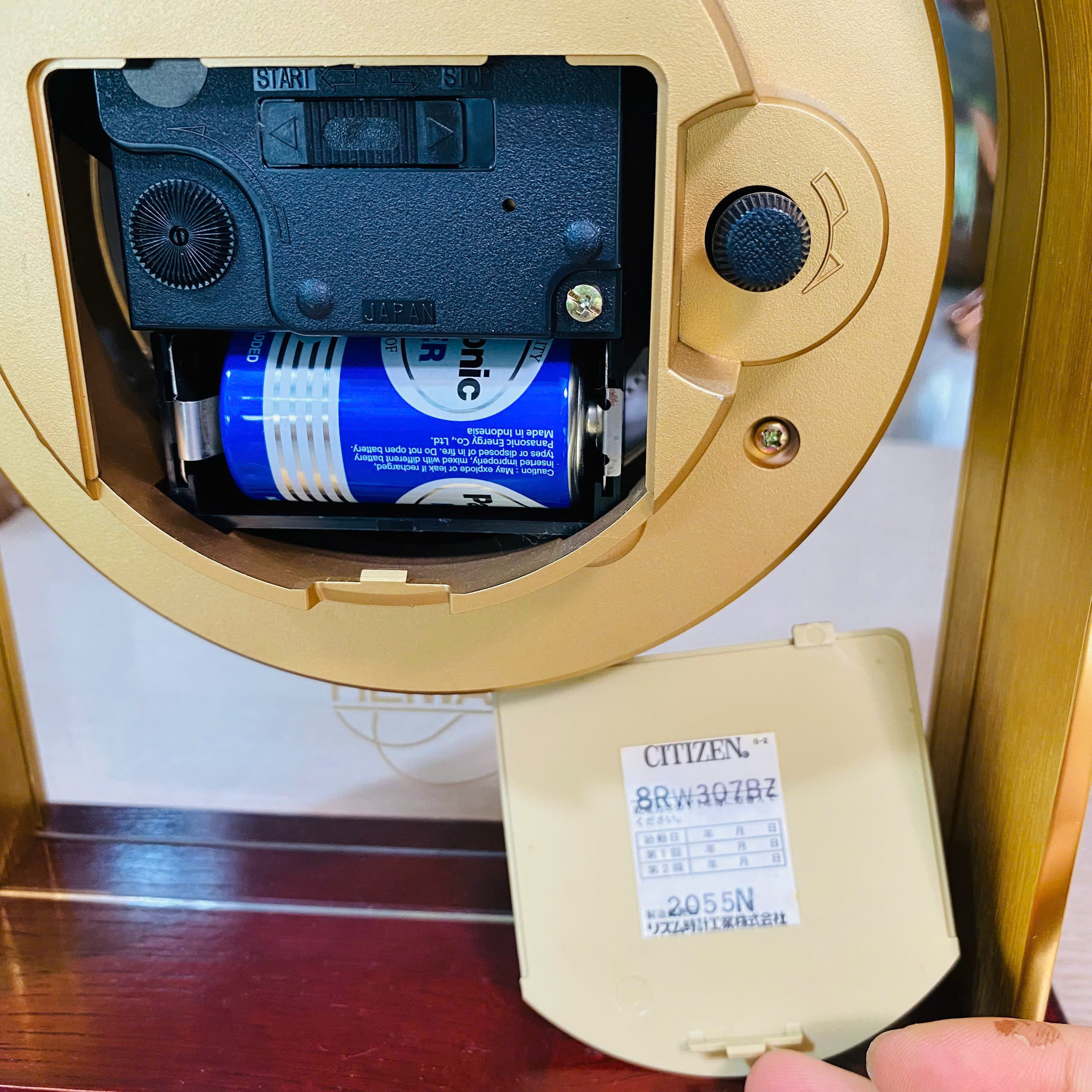 Đồng hồ để bàn Citizen mới, full hộp sổ