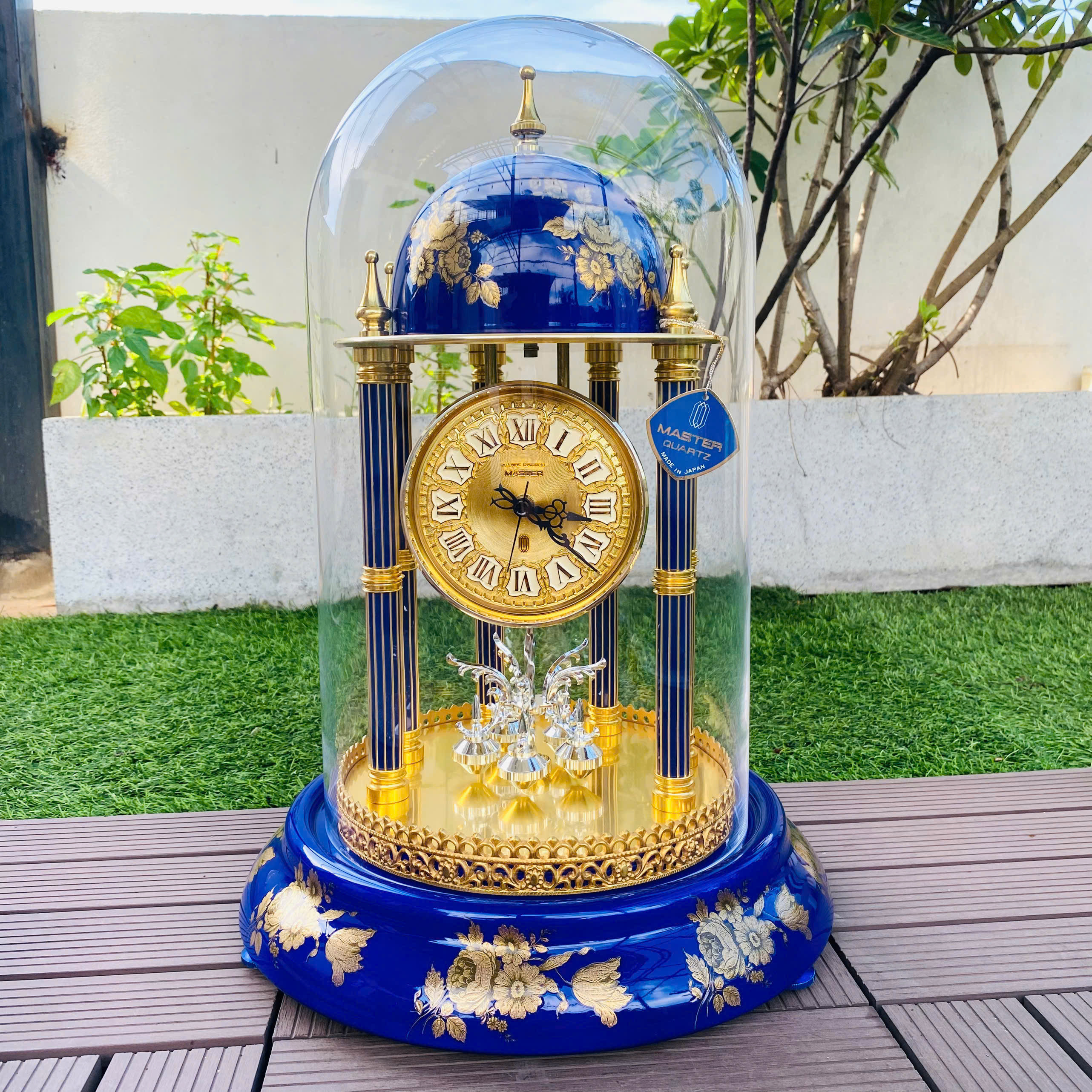Đồng hồ úp ly Master Quartz phiên bản giới hạn
