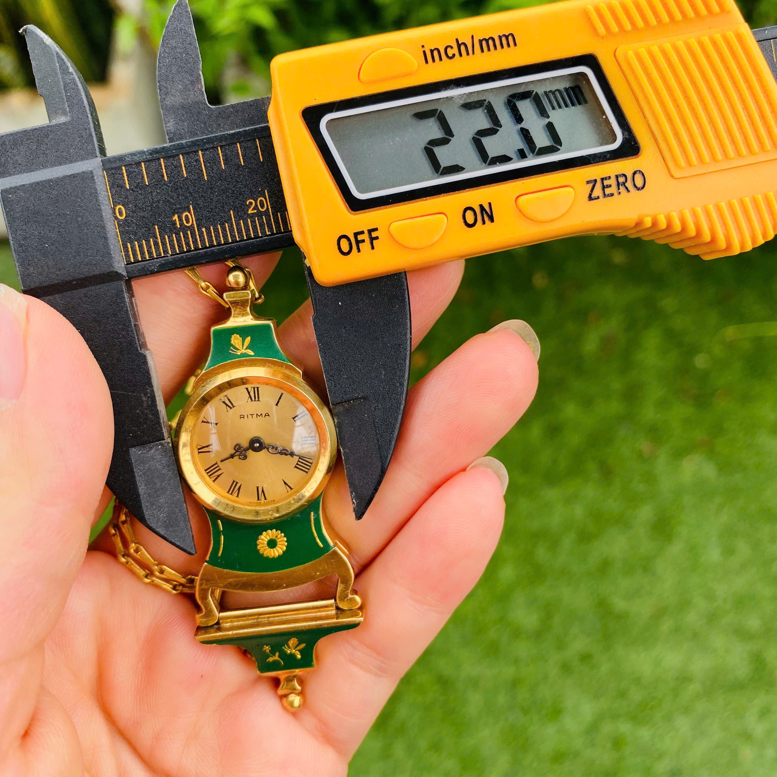 Đồng hồ quýt Ritma Thụy Sĩ thiết kế độc lạ