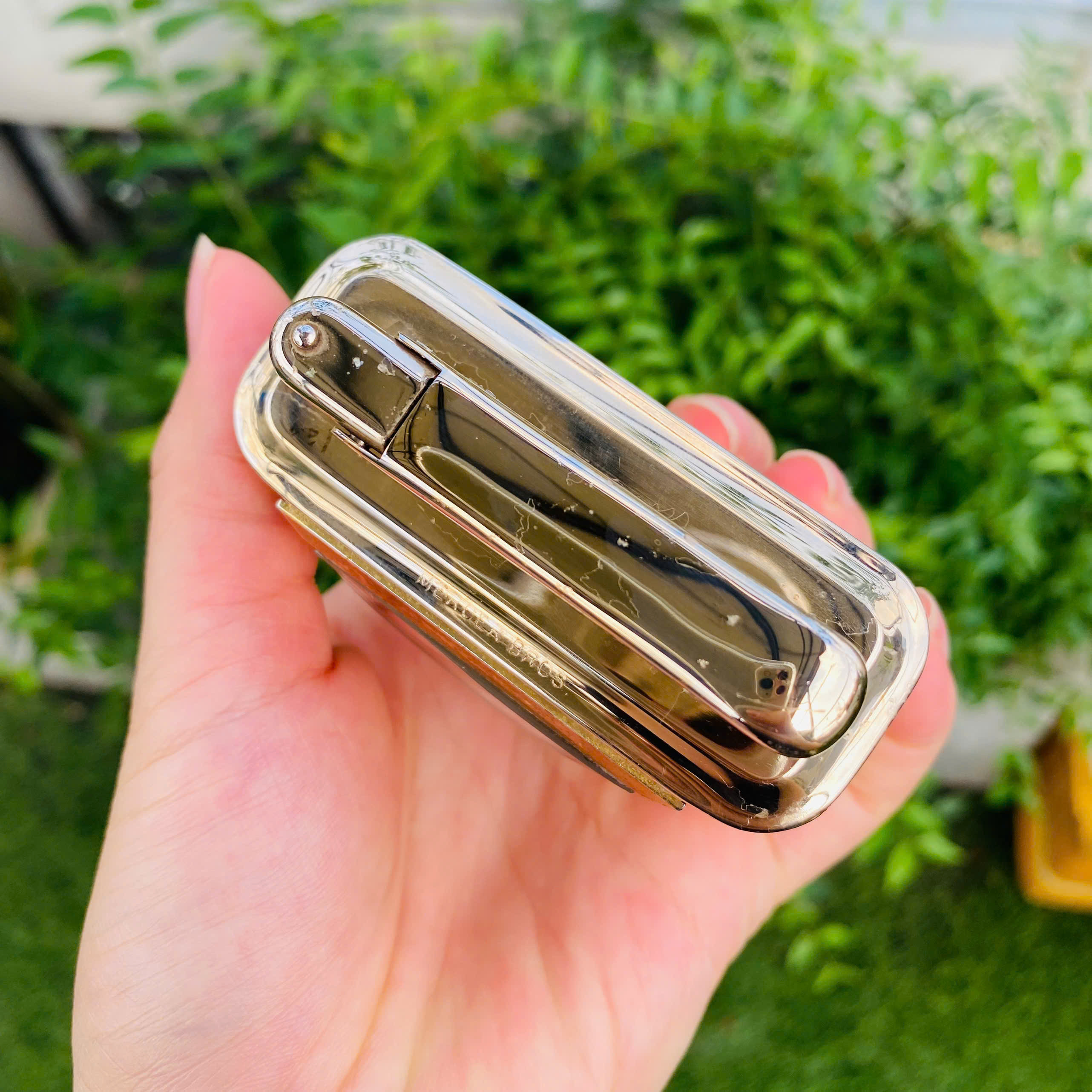 Đồng hồ Colibri Thụy Sĩ kết hợp bật lửa