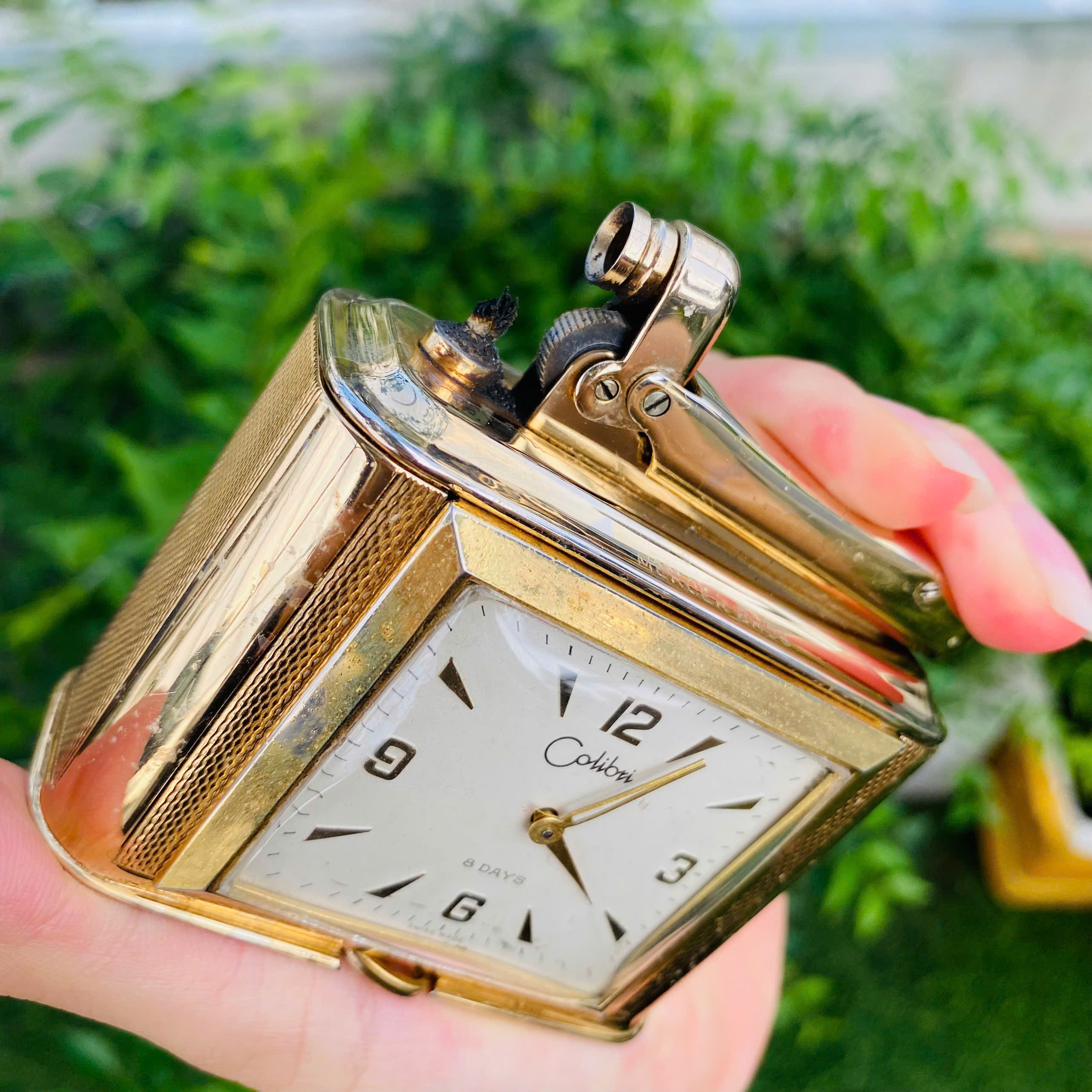 Đồng hồ Colibri Thụy Sĩ kết hợp bật lửa