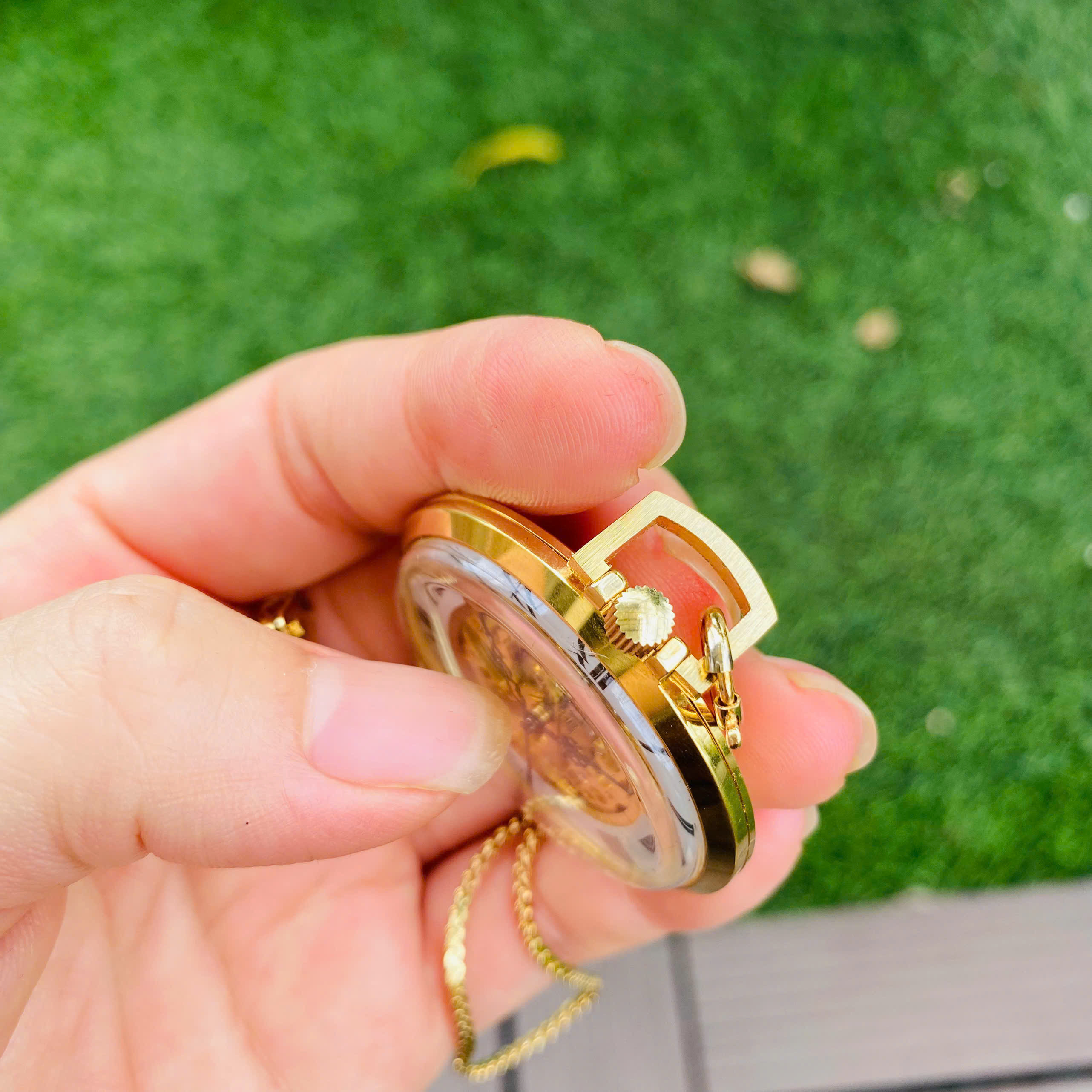 Đồng hồ quýt Colibri Thụy Sĩ lộ cơ