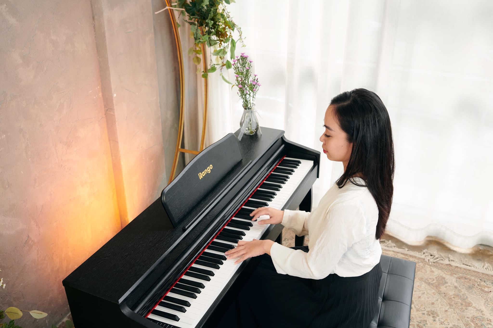 Piano Rango RG330 - BLK + Tặng Tai Nghe Cao Cấp