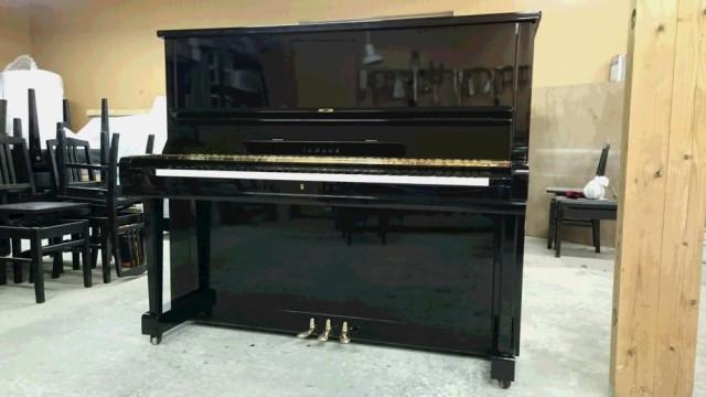 Yamaha U3E