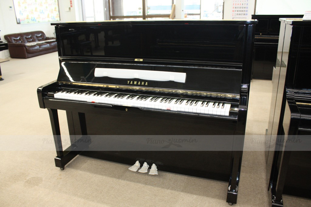 Piano Yamaha U1H