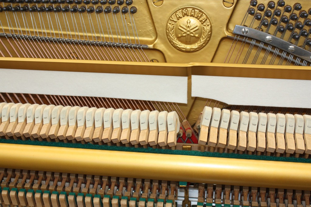 Piano Yamaha U1H