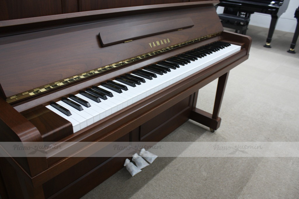 Piano Yamaha U30Wn