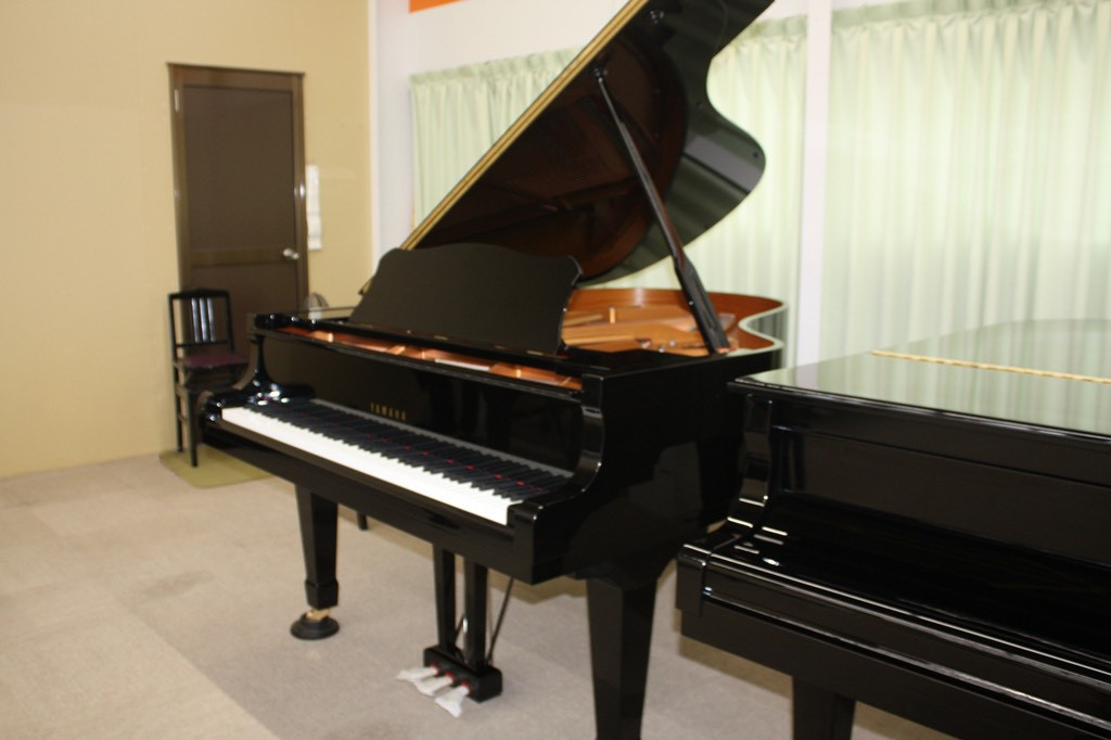 Grand Piano Yamaha C3L