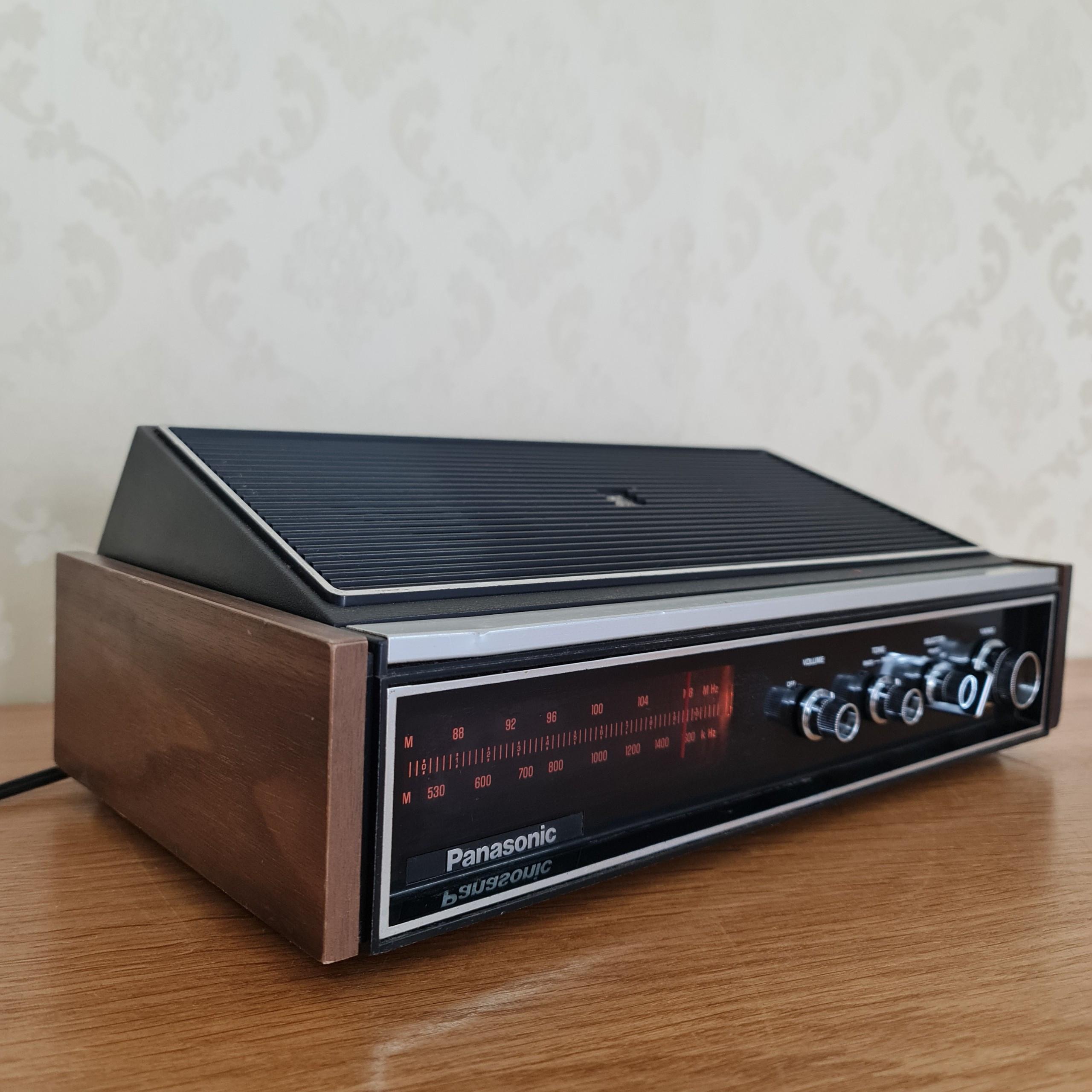 Radio Panasonic RE 7441