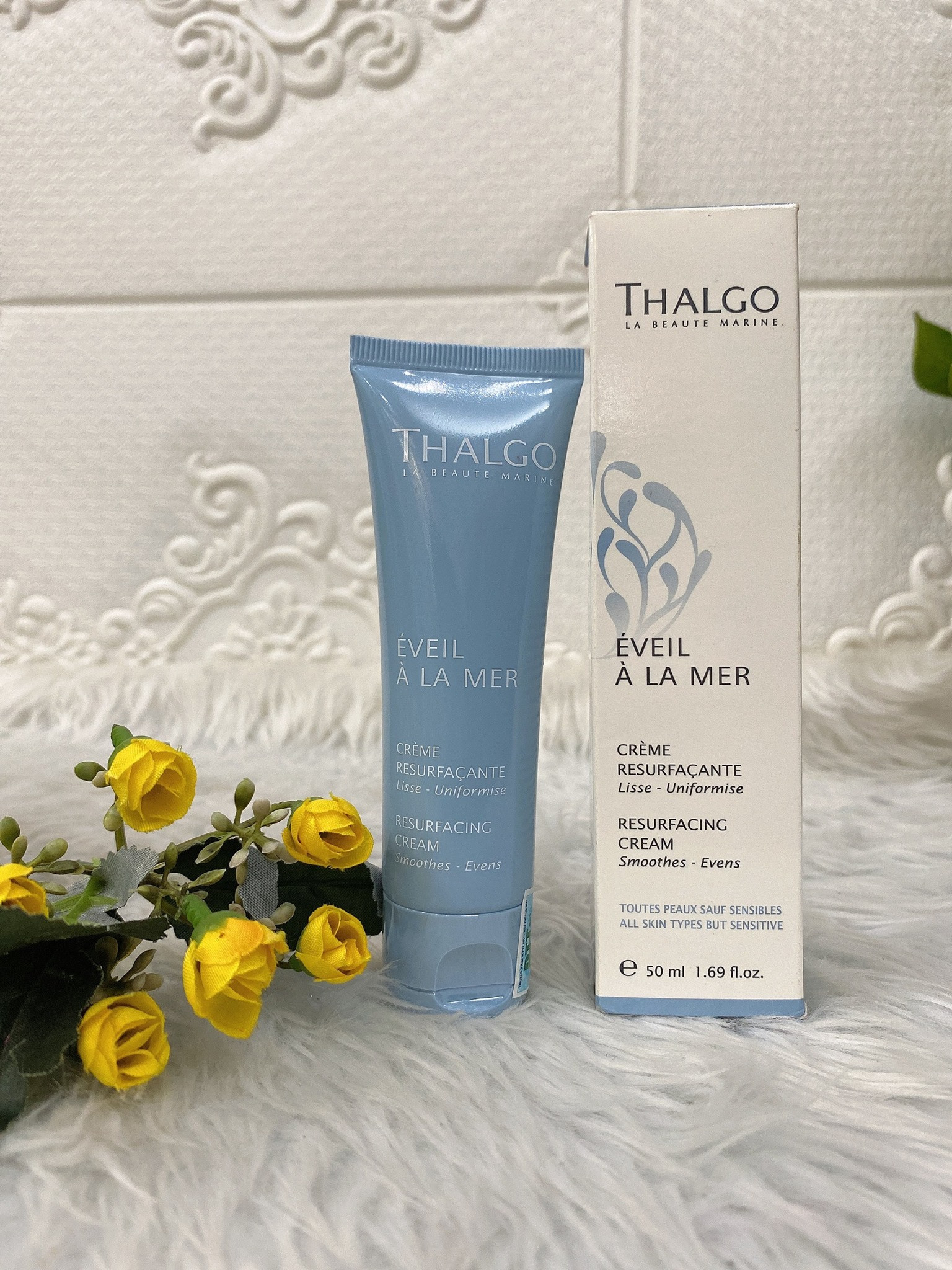 Tẩy tế bào chết cho da lão hóa, da nám, trừ da nhạy cảm THALGO 50ml - Resurfacing Cream