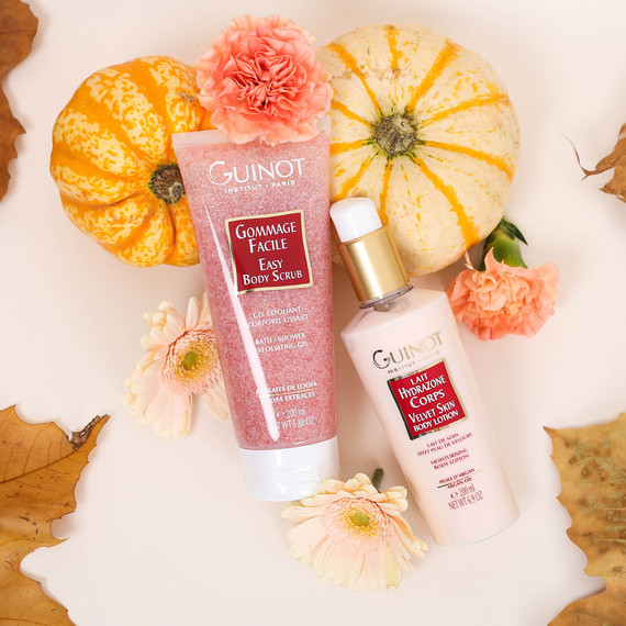 Easy Scrub - Gel làm sạch và loại bỏ tế bào chết với các sợi xơ mướp