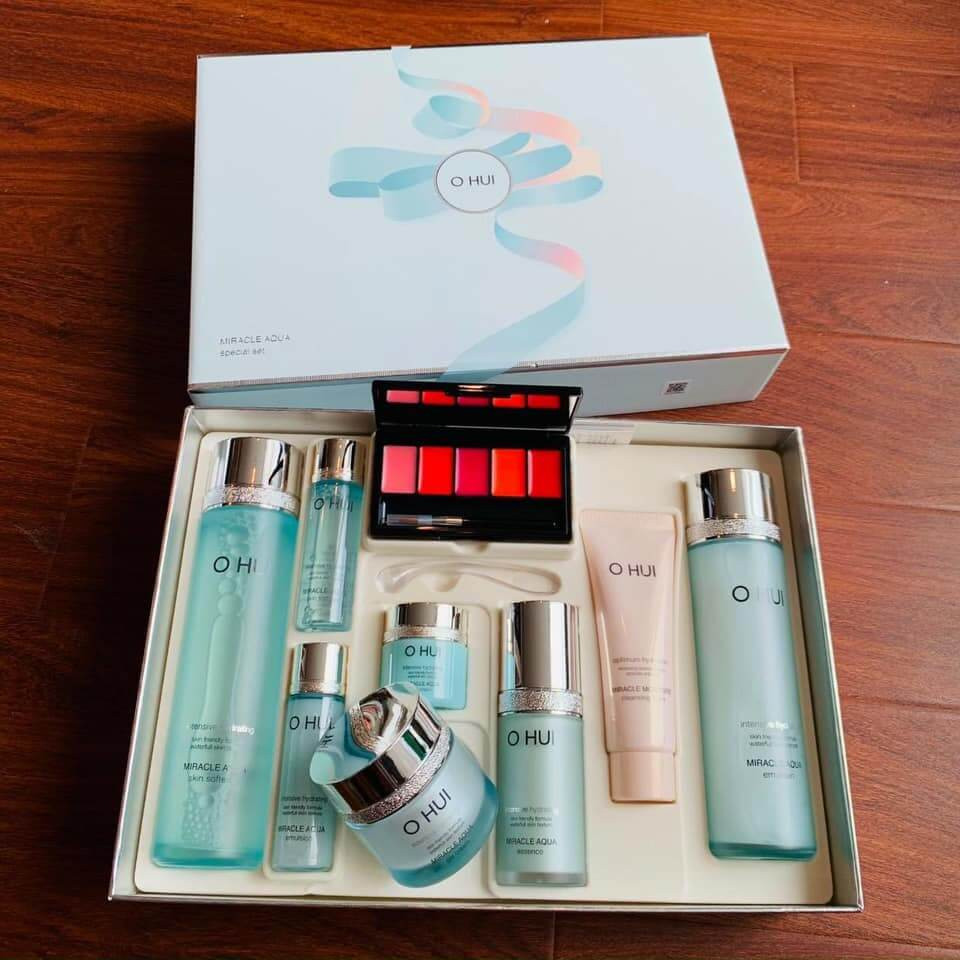 Bộ dưỡng da cấp ẩm 9pcs OHUI Miracle Aqua Special Set