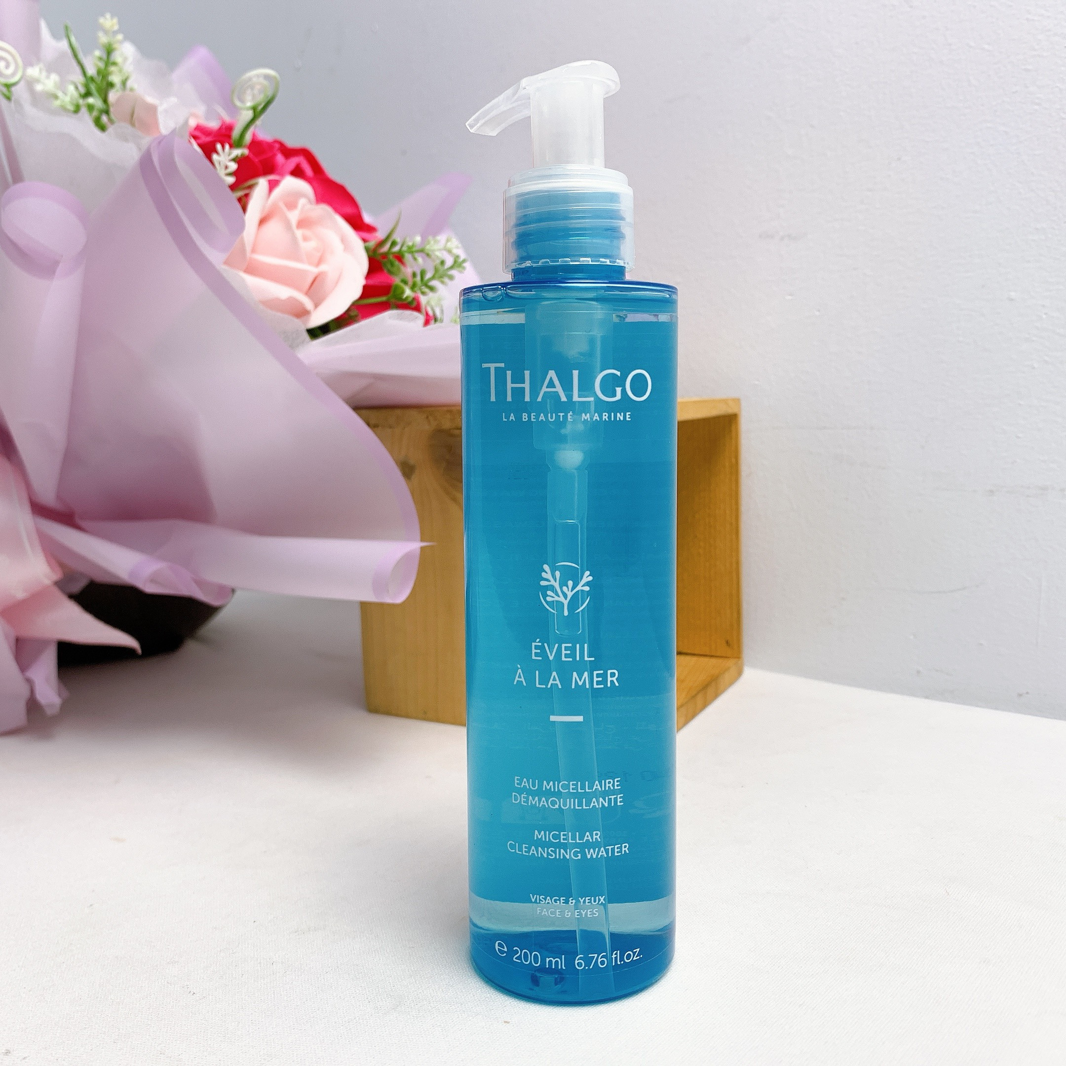 [Đại lí] Nước rửa mặt tẩy trang dành cho mọi loại da THALGO 200ml - Micellar Cleansing Water