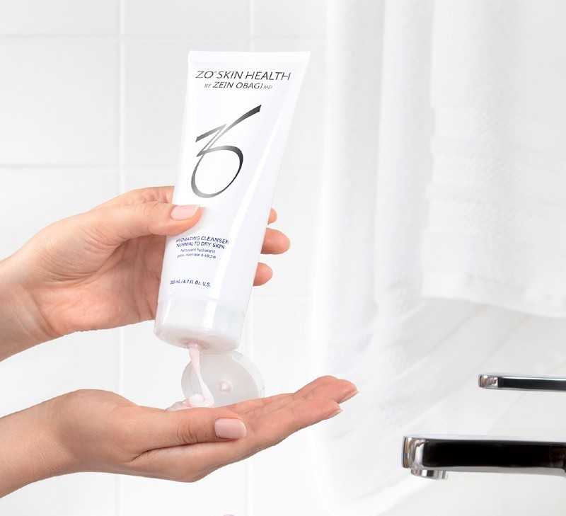 Sữa rửa mặt cho da thường, da khô Zo Skin Health Hydrating Cleanser 200ml
