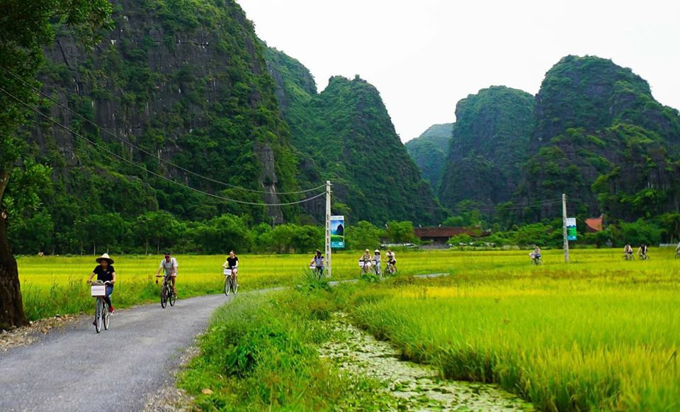 Hanoi – Sapa – Halong – Hochiminh city – Cuchi Tunnel – Mekong Delta 11 days 10 nights