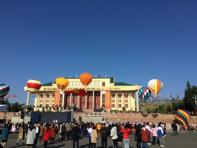 Lai Châu lần đầu tiên tổ chức hoạt động khinh khí cầu phục vụ du lịch
