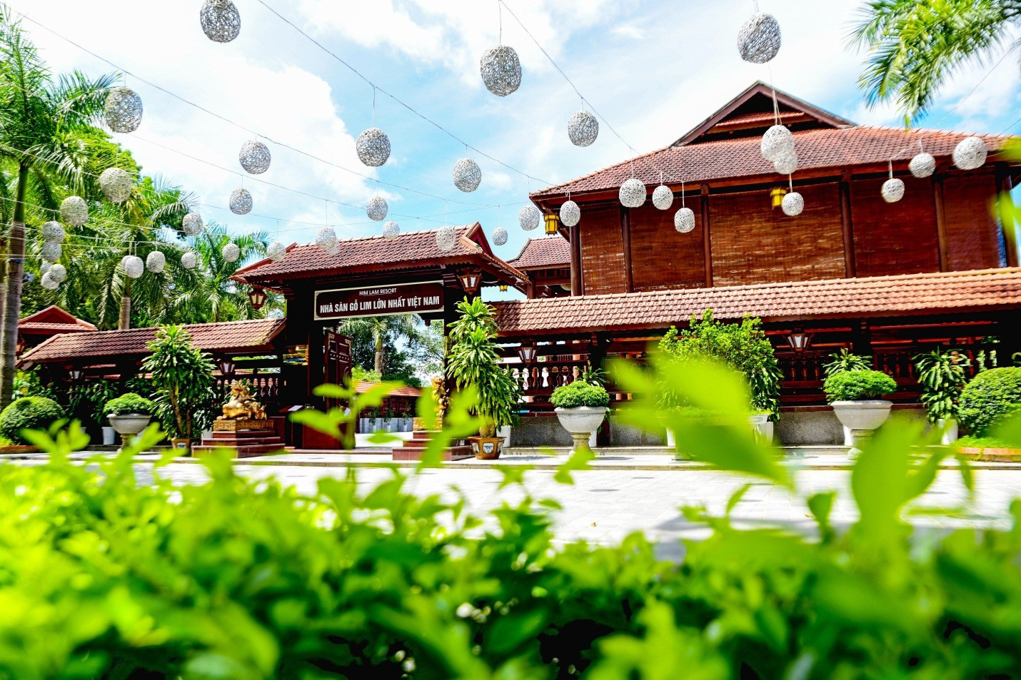 Tp Hồ Chí Minh - Điện Biên - Oudomxay - Luangprabang