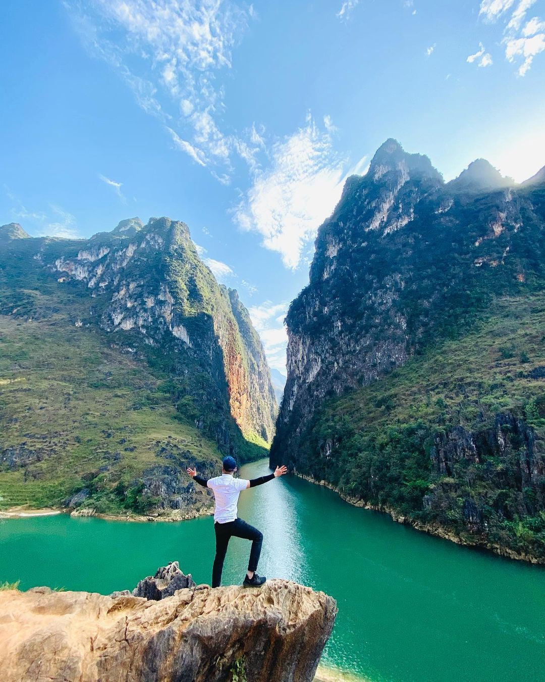 Ha Giang Loop Bus Tour 2 days 3 nights