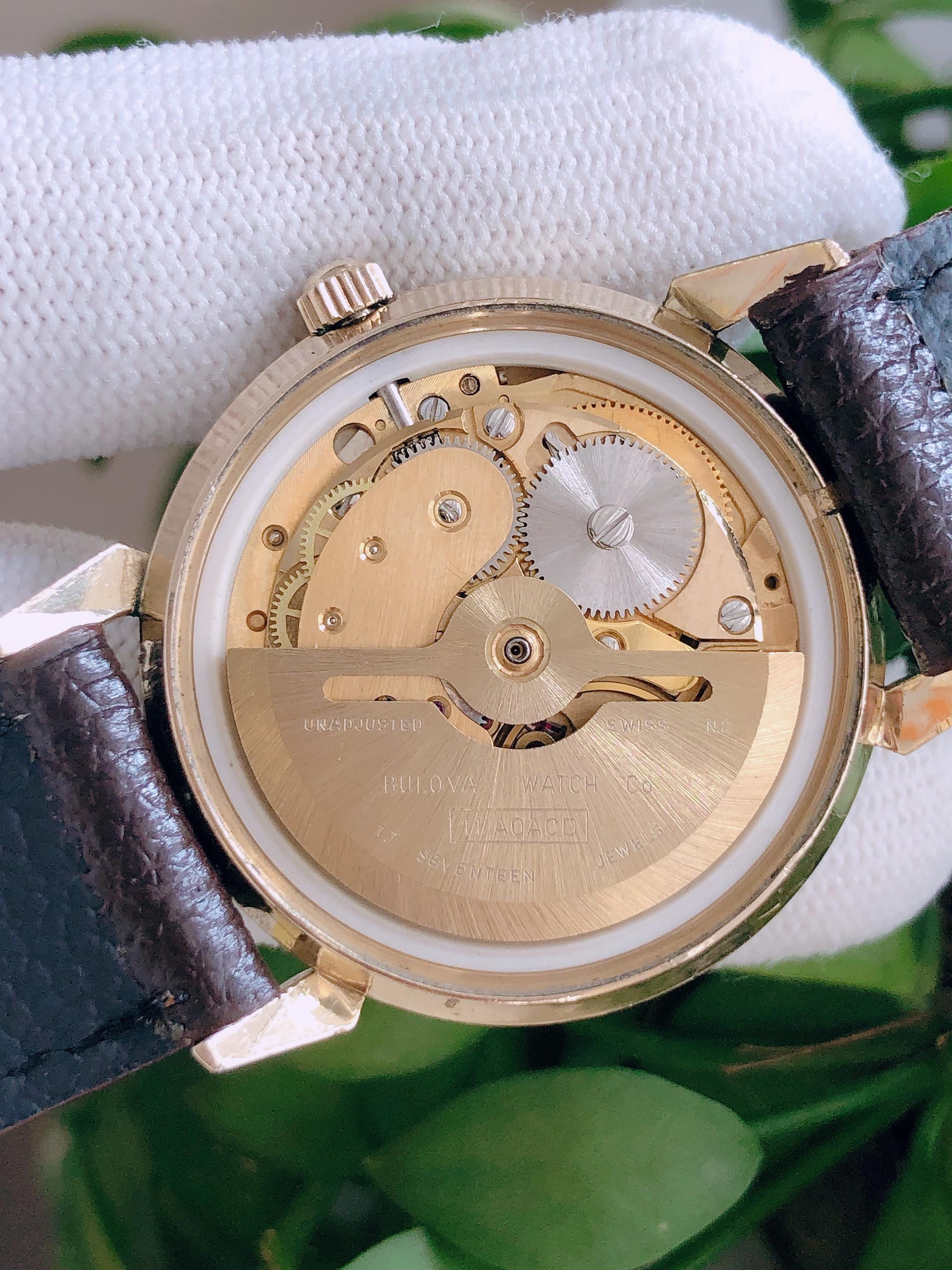 Đồng hồ đeo tay Bulova