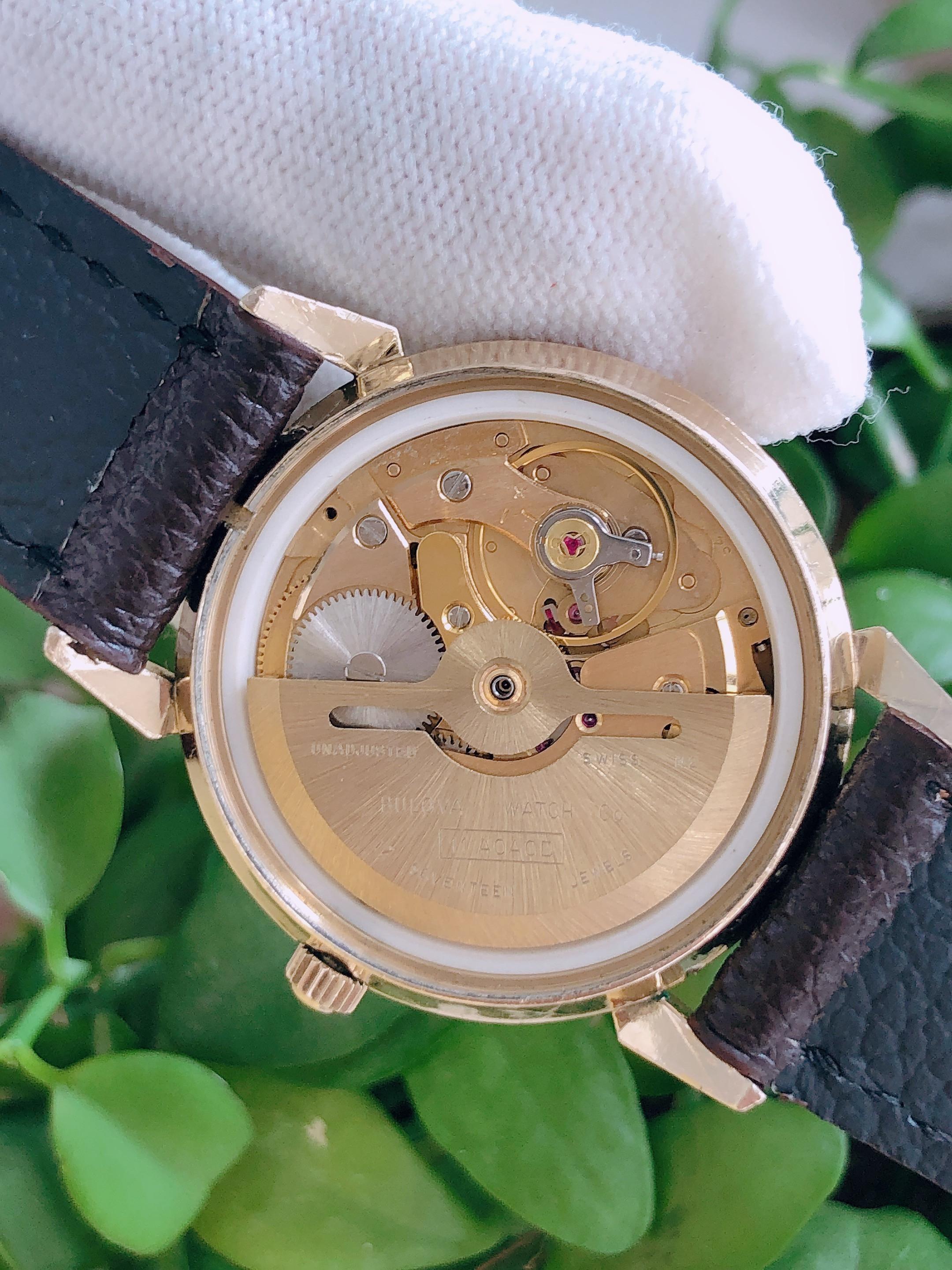 Đồng hồ đeo tay Bulova