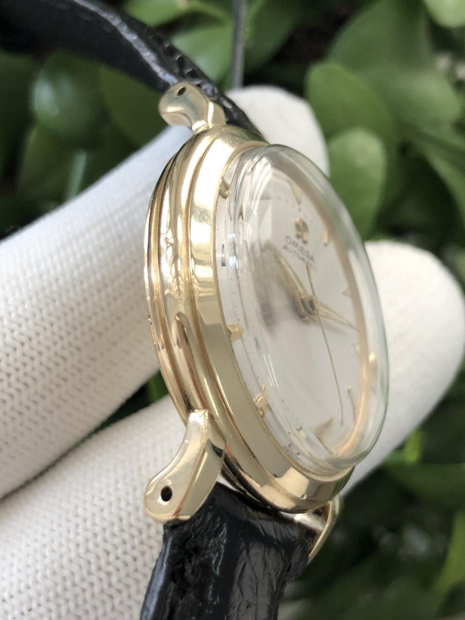 Đồng hồ đeo tay Omega Vintage