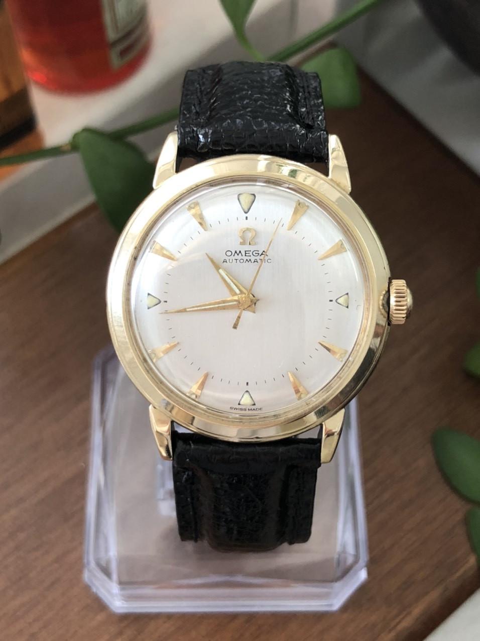 Đồng hồ đeo tay Omega Vintage