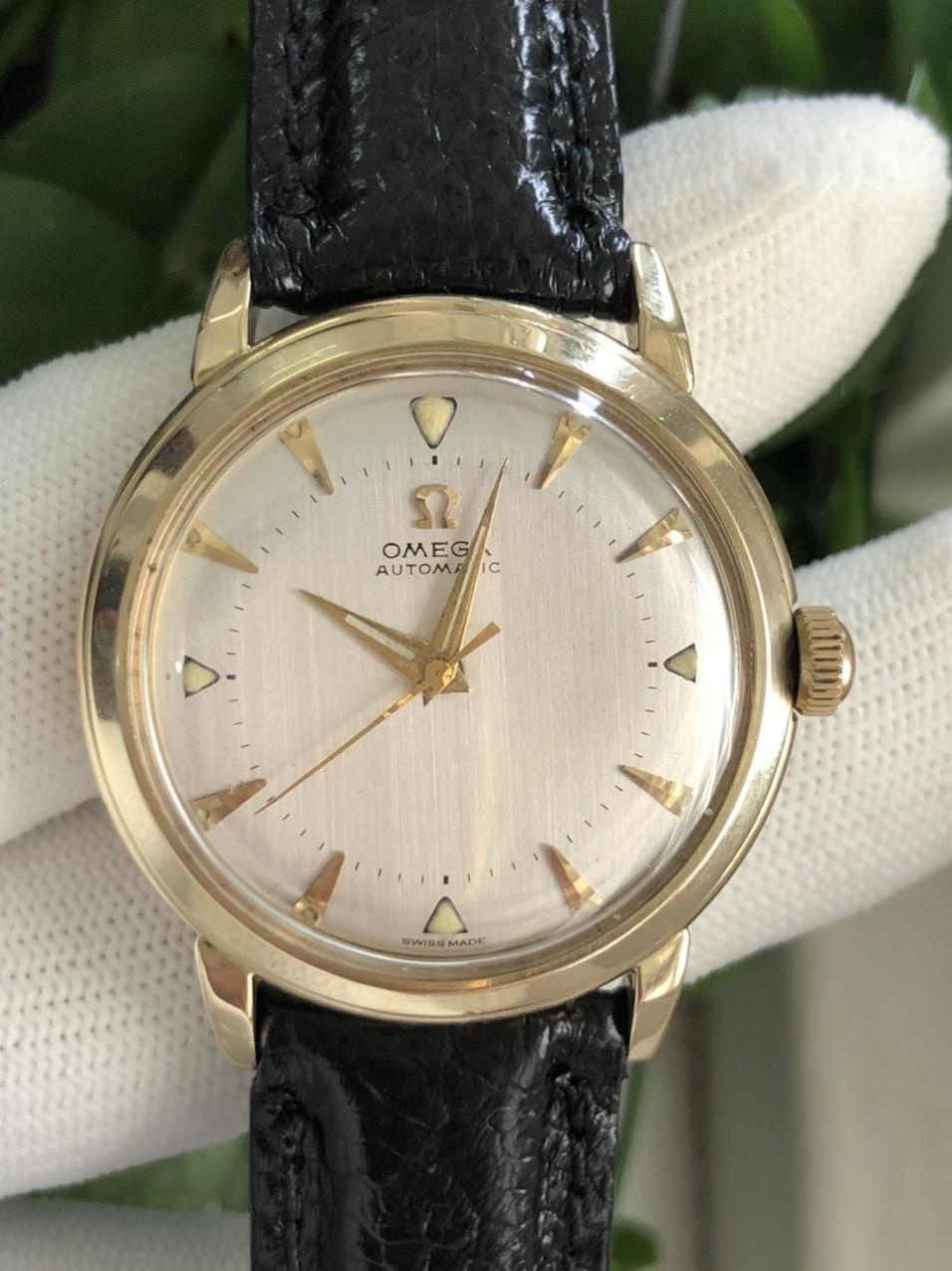 Đồng hồ đeo tay Omega Vintage