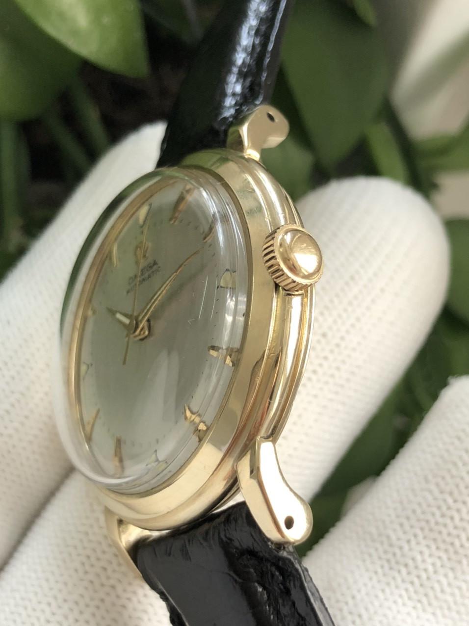 Đồng hồ đeo tay Omega Vintage