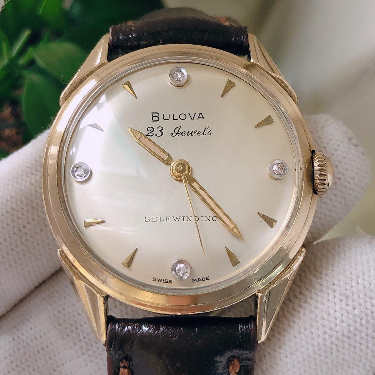 Đồng hồ đeo tay Bulova