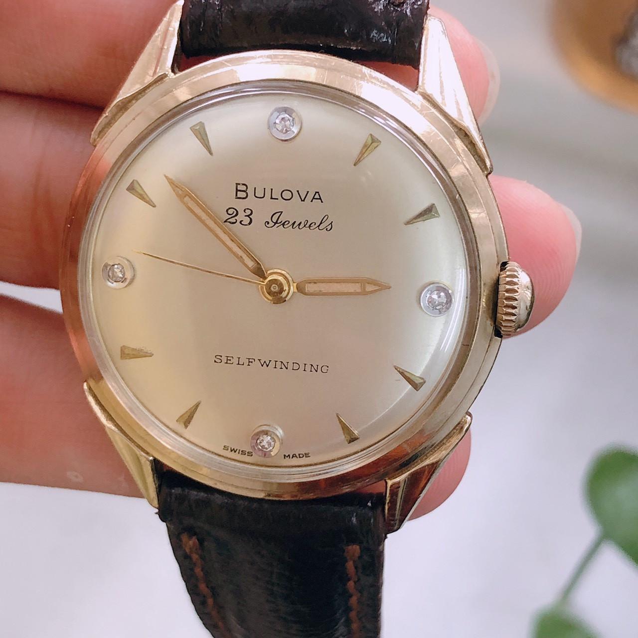 Đồng hồ đeo tay Bulova