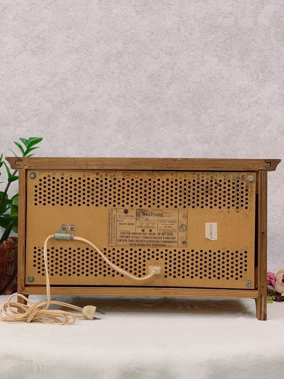 Radio RCA Victor RHC41W AM/FM