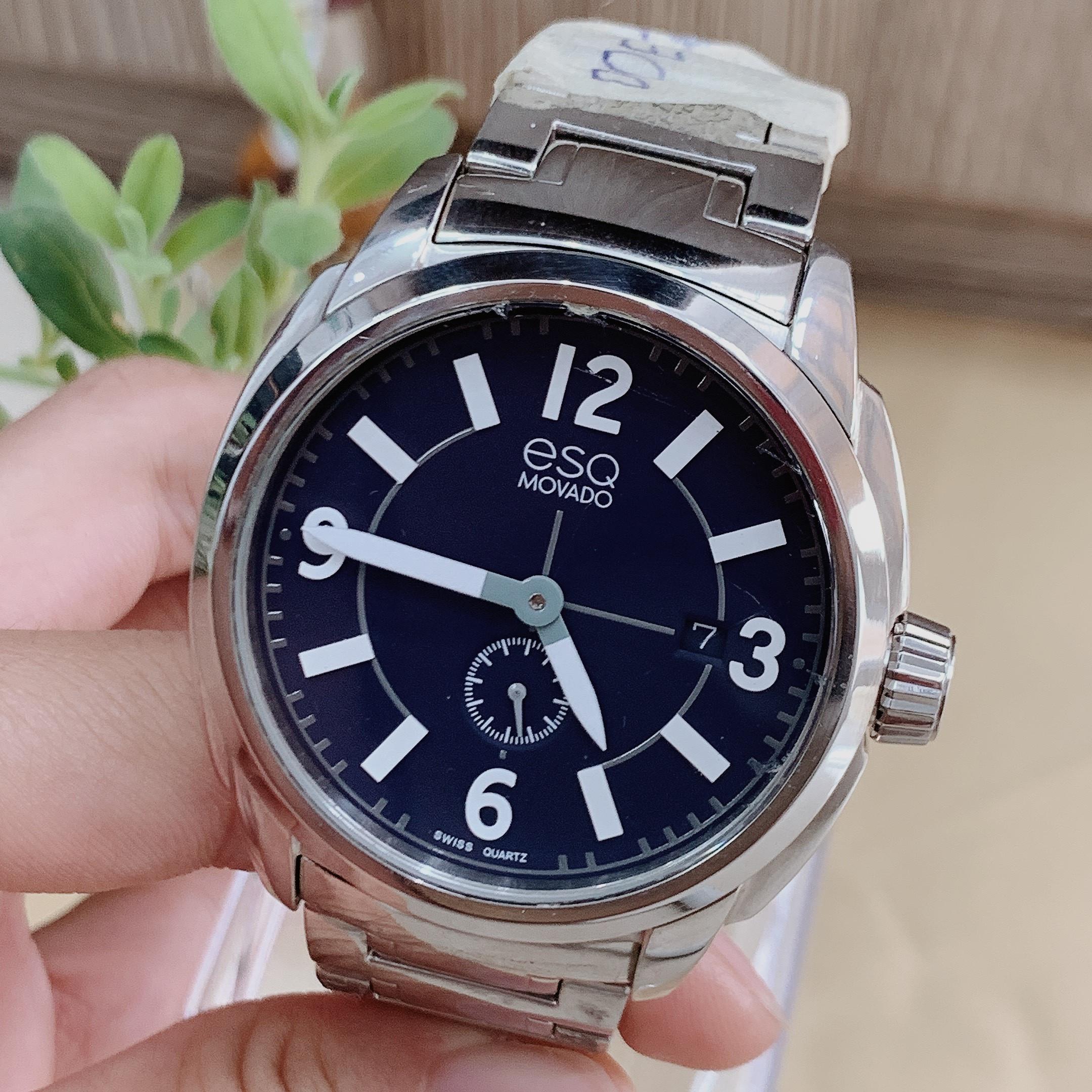 Đồng hồ đeo tay nam hiệu Movado ESQ mặt blue