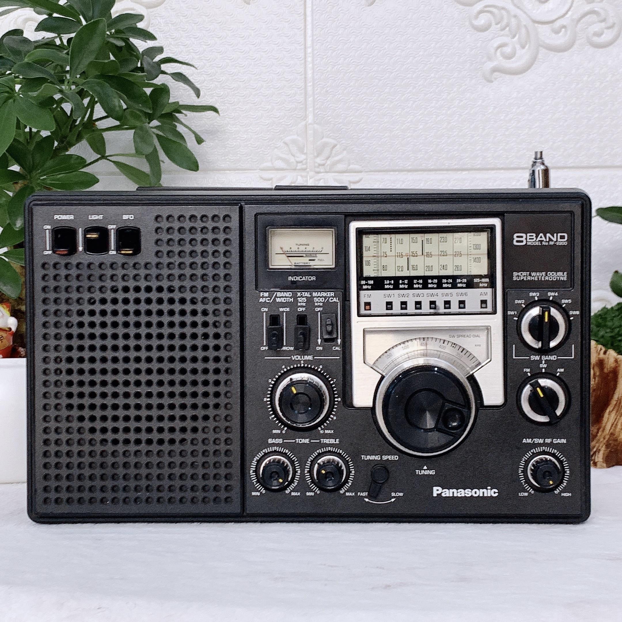 Radio Panasonic RF - 2200 AM/FM