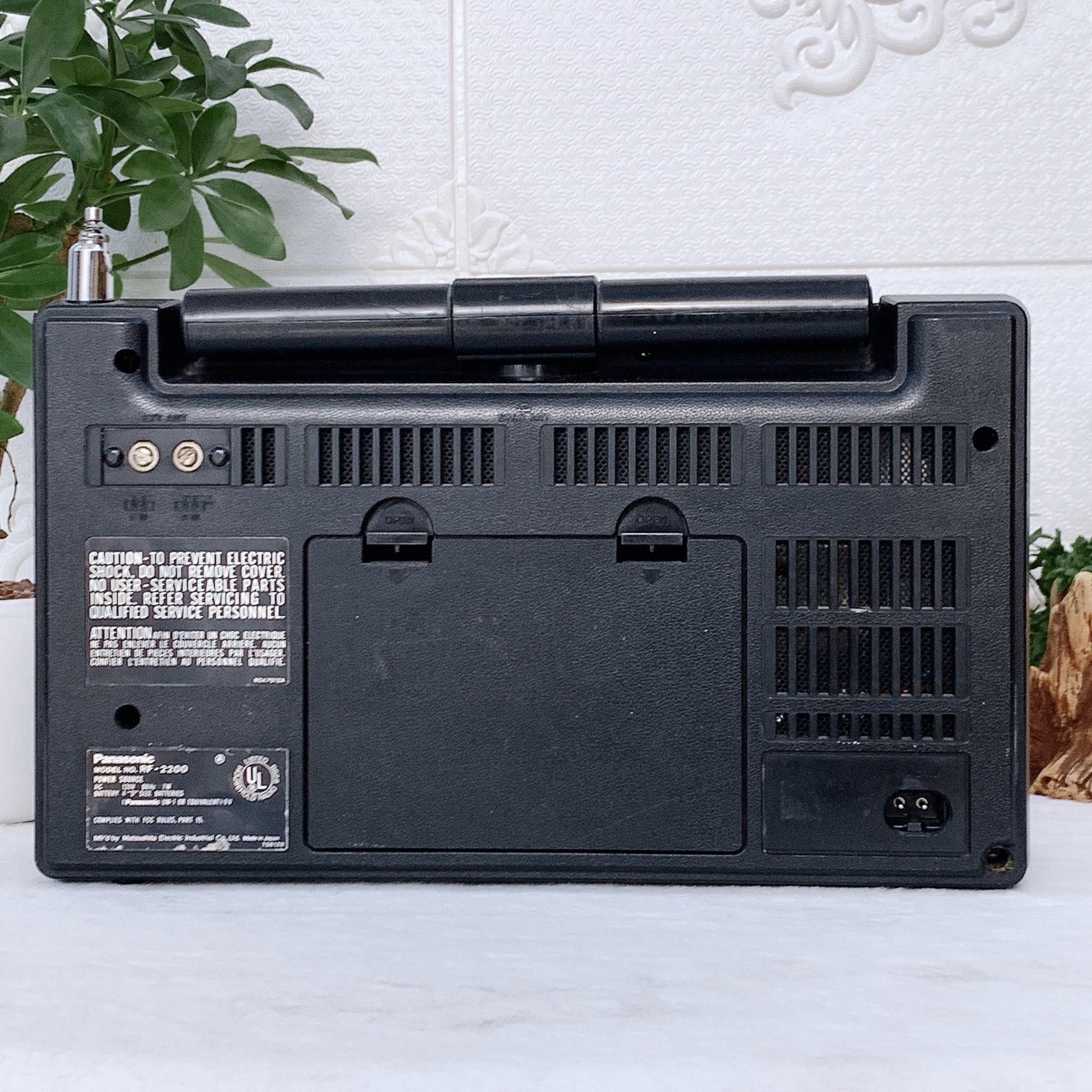 Radio Panasonic RF - 2200 AM/FM