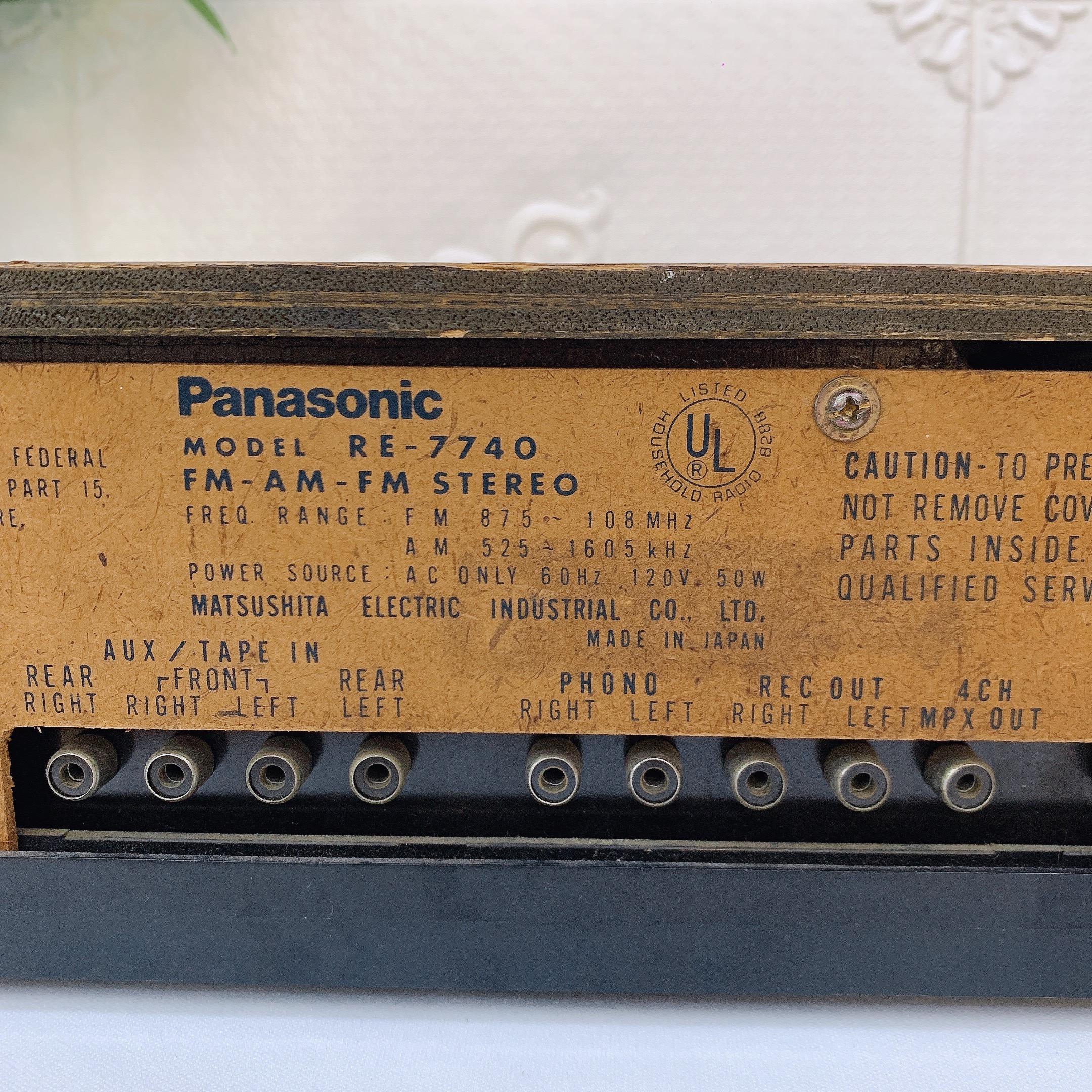 Radio Panasonic RE-7740 kết nối loa “đánh 4 kênh”