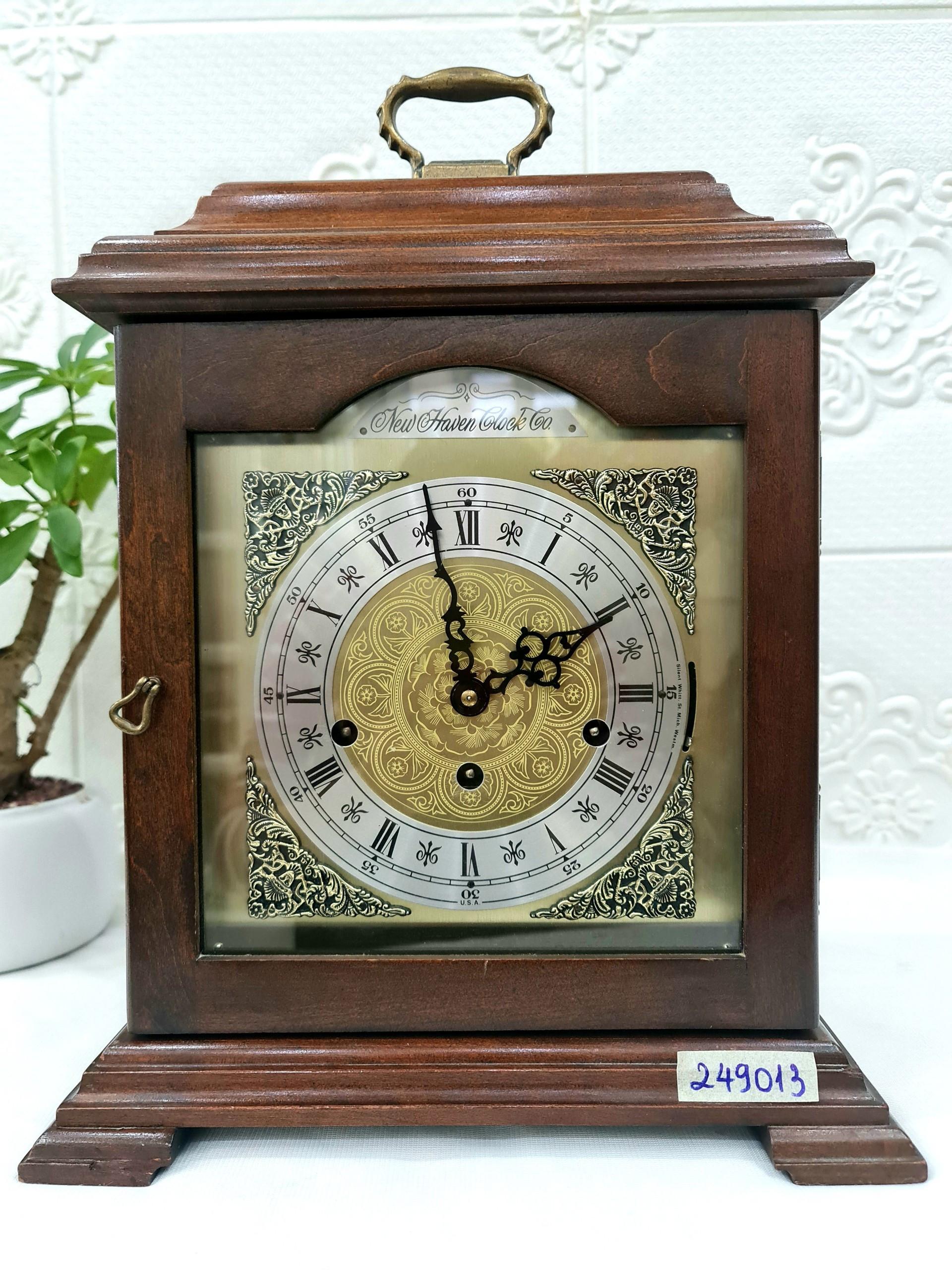 Đồng hồ để bàn New Haven Clock Co.