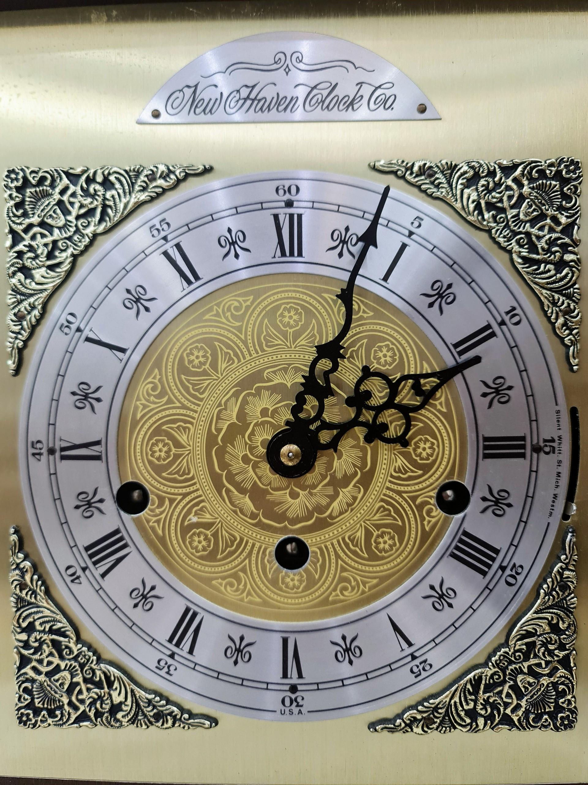 Đồng hồ để bàn New Haven Clock Co.