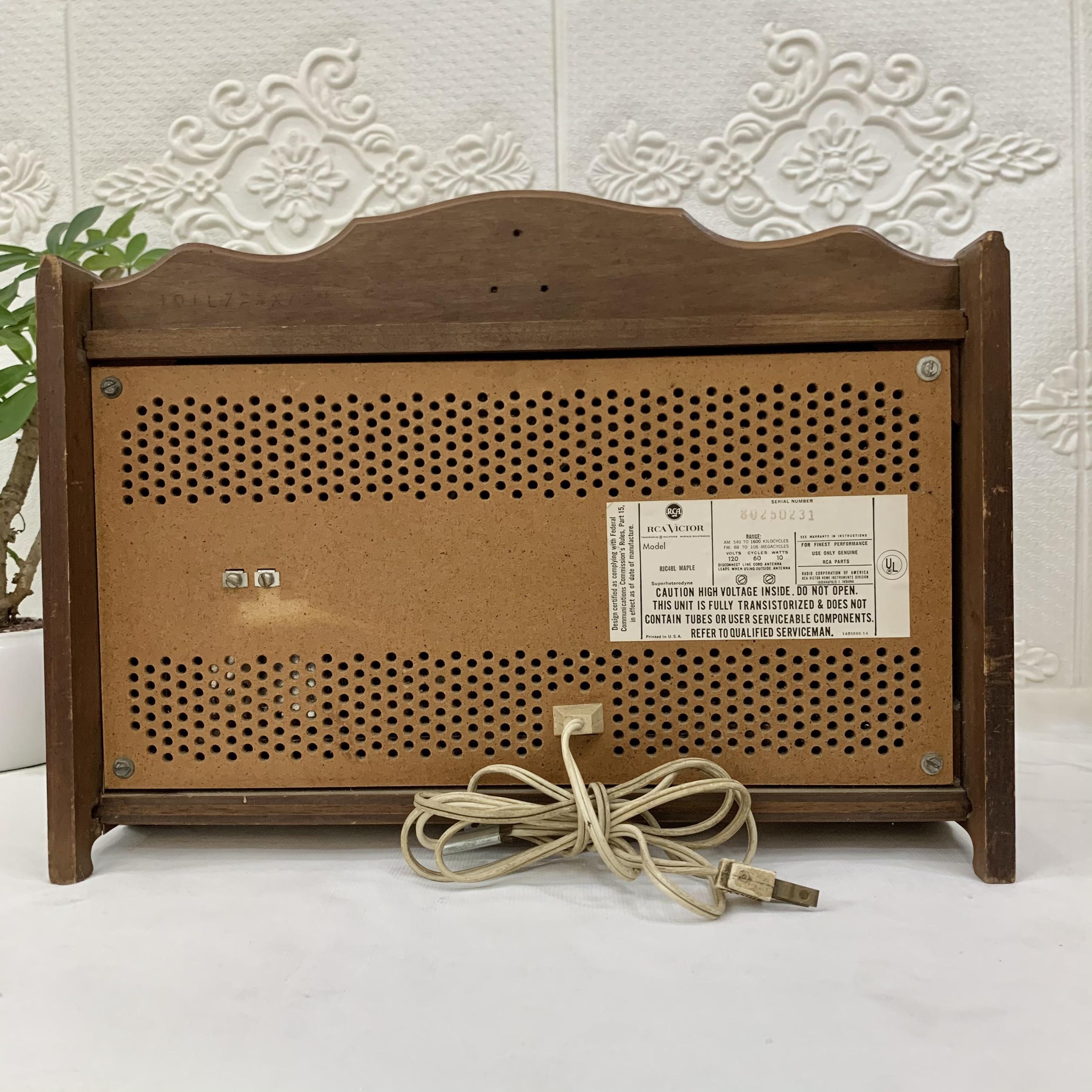 Radio RCA Victor Model RJC48 Maple