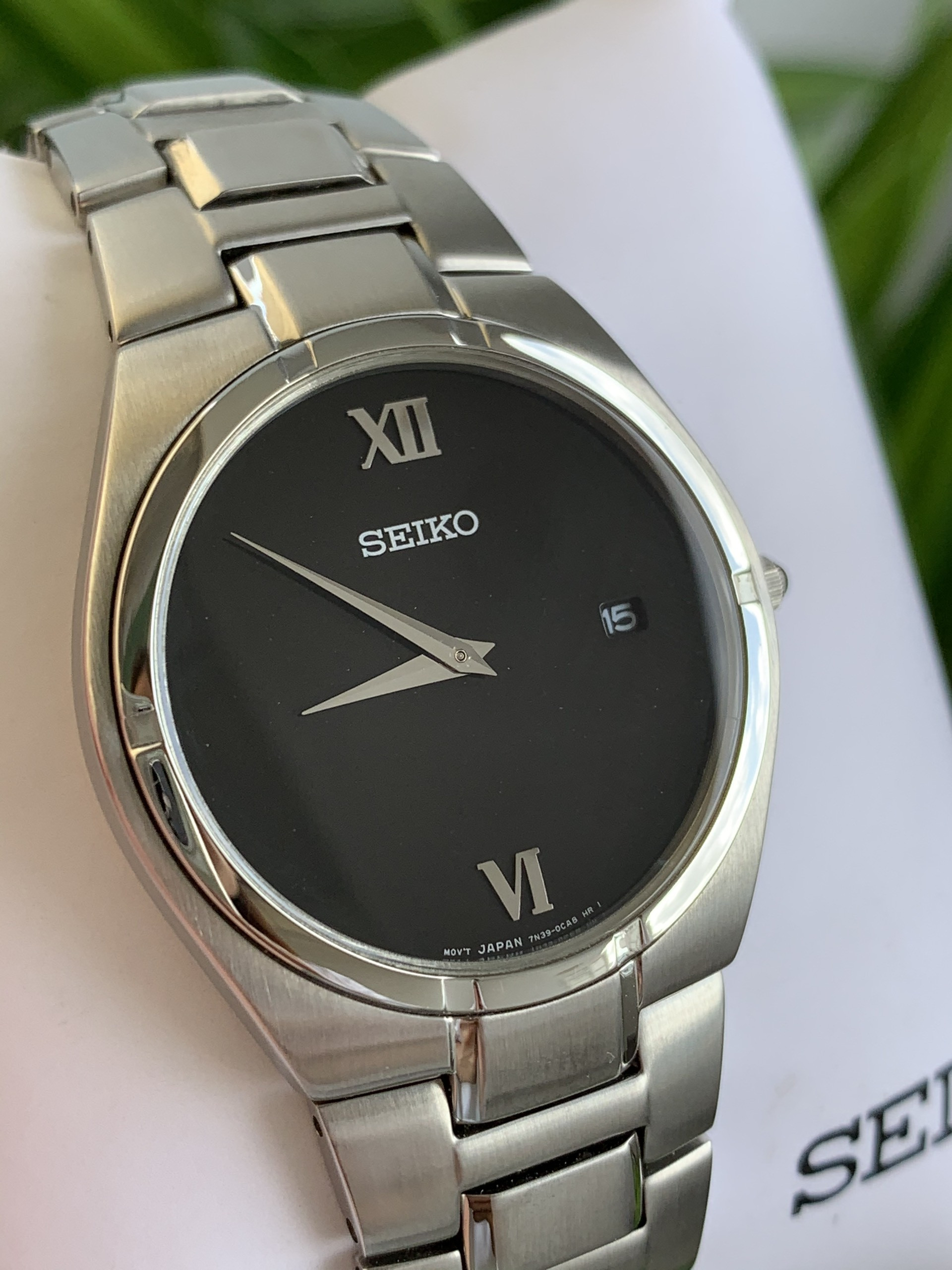 Đồng hồ đeo tay nam Seiko mặt đen