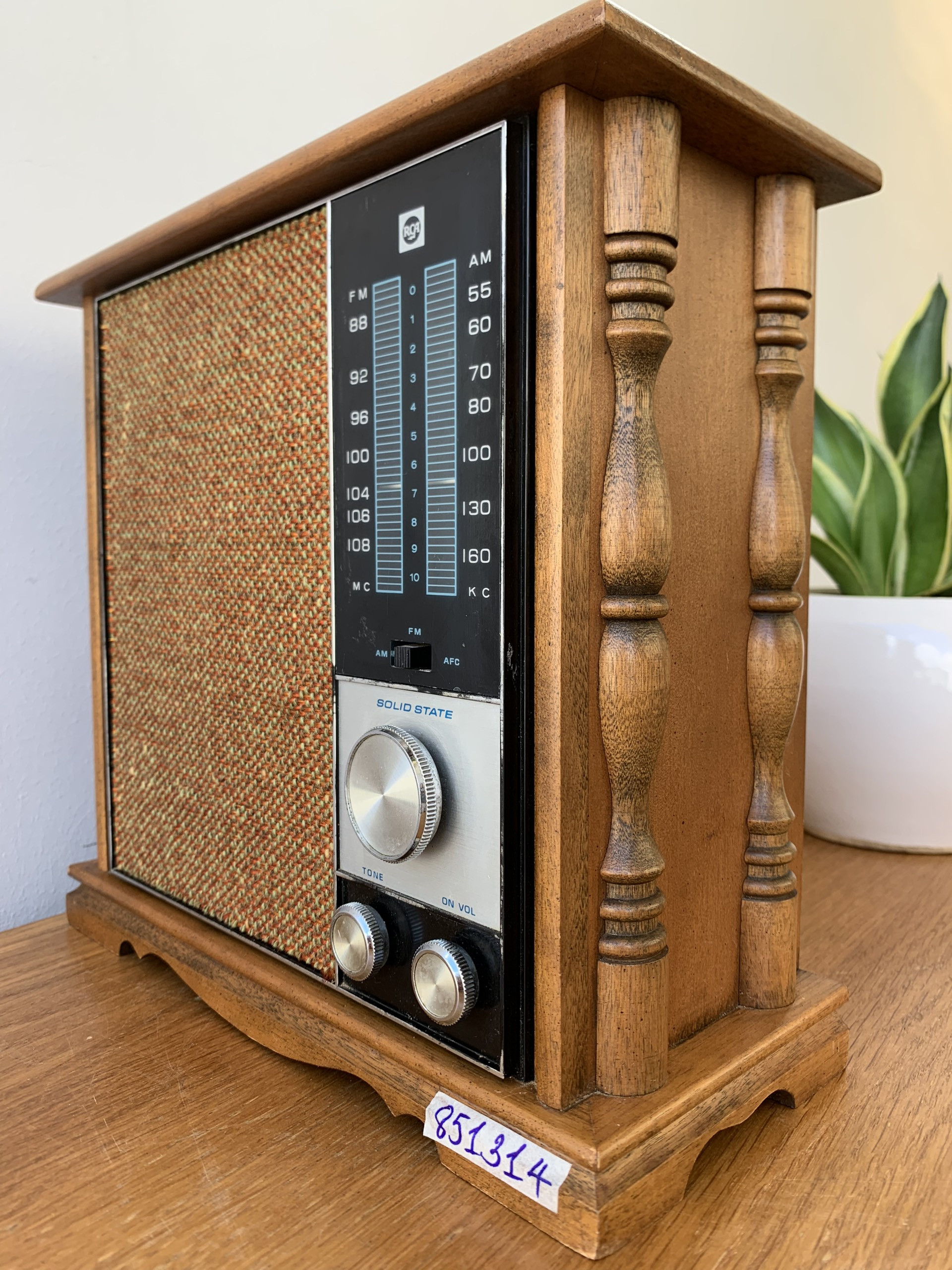 Radio RCA model RLC47L Japan