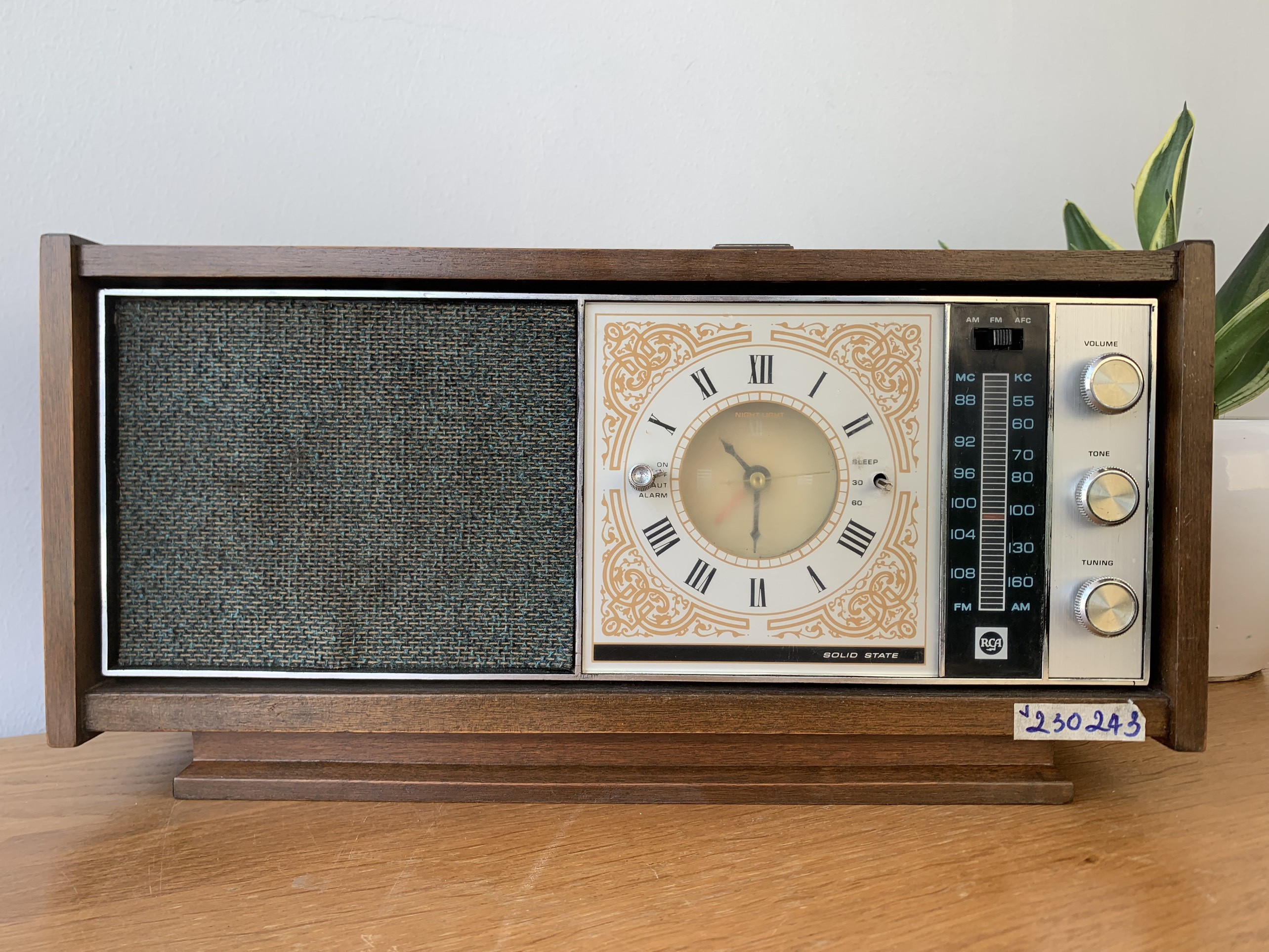 Radio RCA model RLS51W vintage