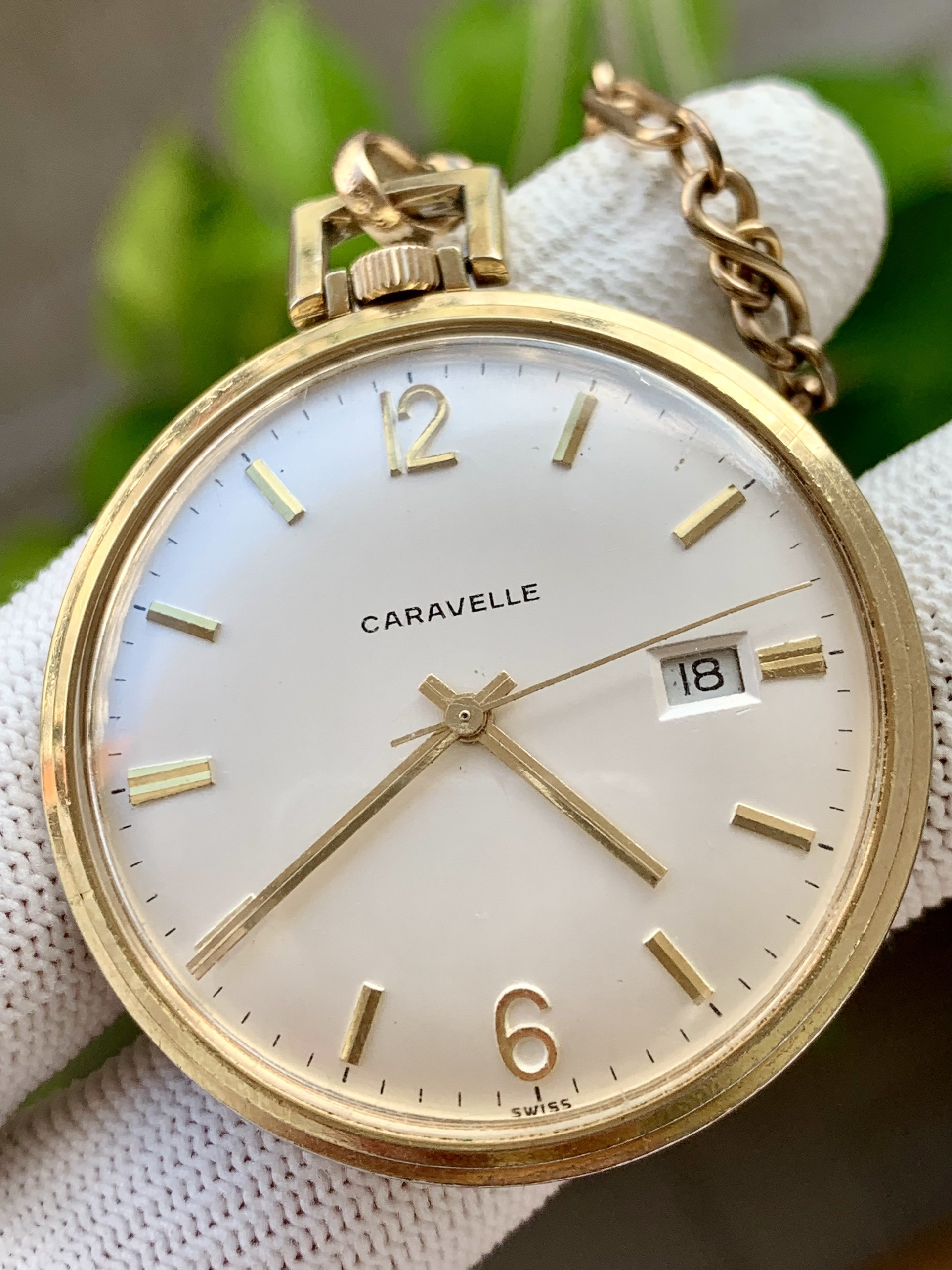 Đồng hồ quả quýt Caravelle cổ điển