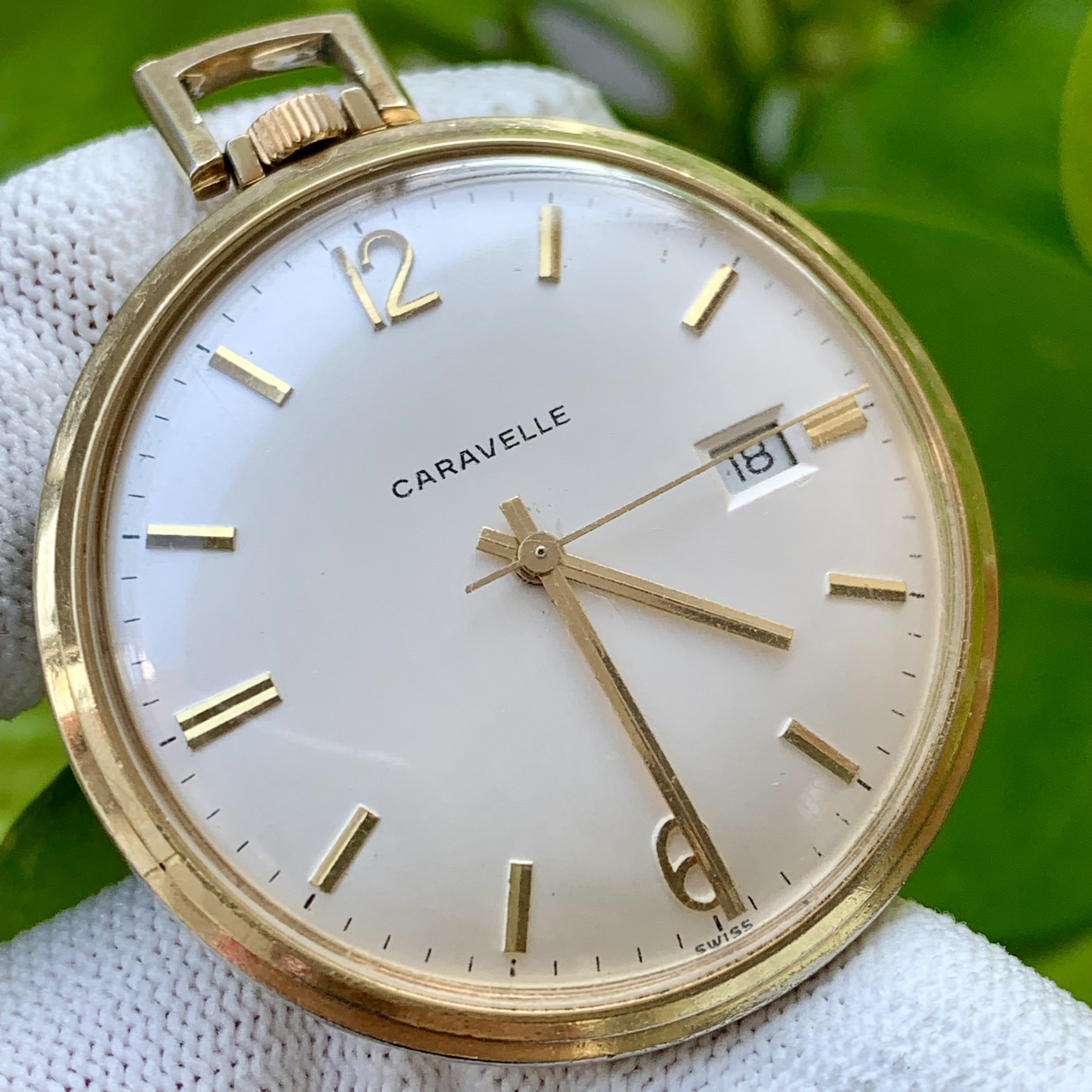 Đồng hồ quả quýt Caravelle cổ điển