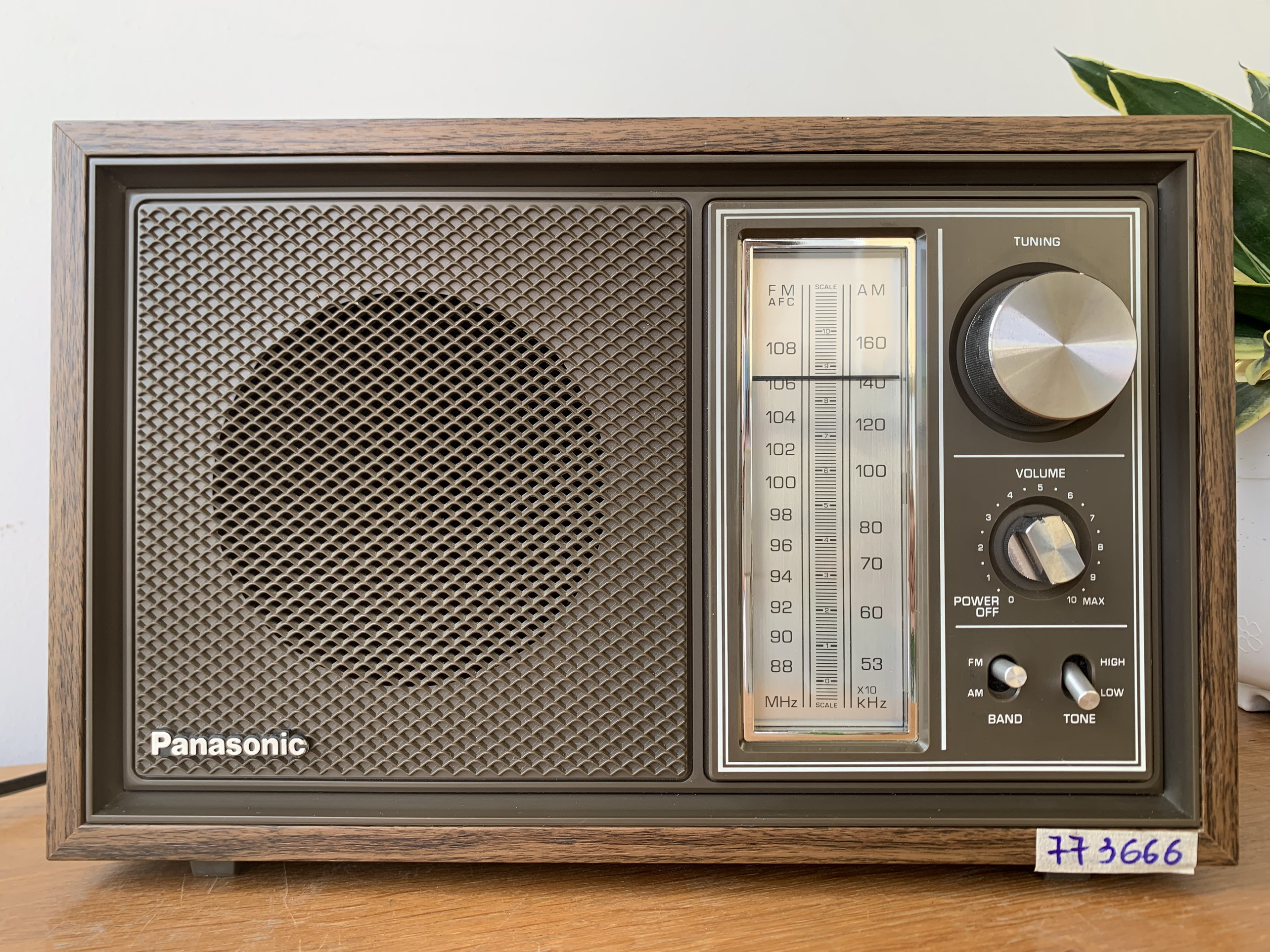 Radio Panasonic model RE-6289