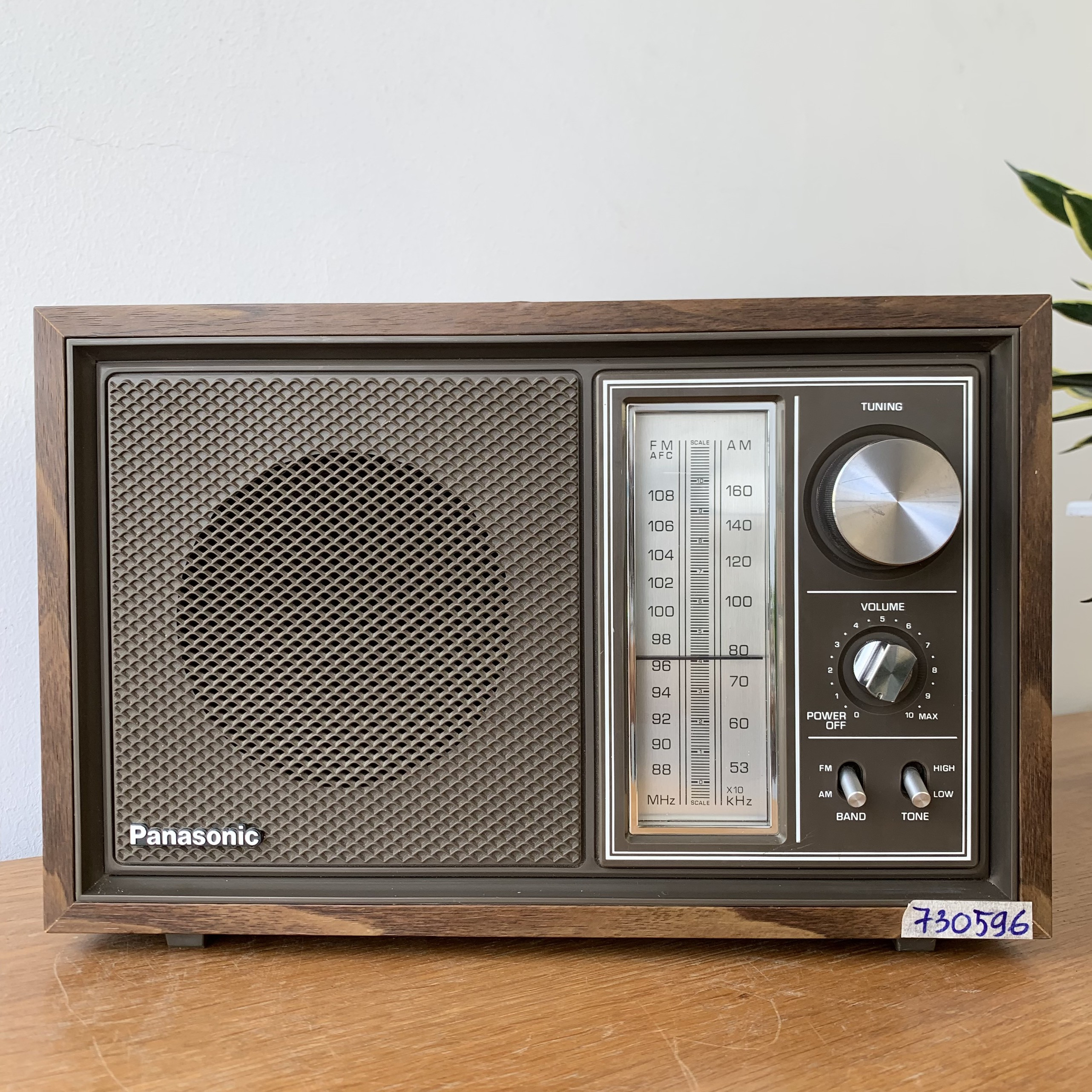 Radio Panasonic model RE-6289 Nhật Bản