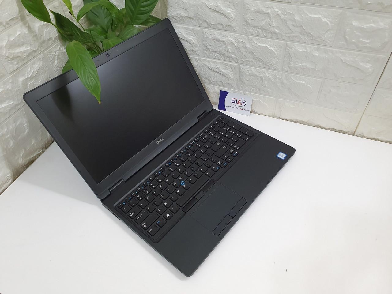 Laptop Dell Precision 3520